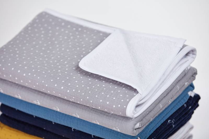 Kraftkids Wickelunterlage Musselin Grau Punkte von Etsy - KraftKidsShop