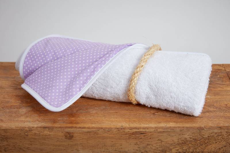 Kraftkids Wickelunterlage Weiße Punkte Auf Lila von Etsy - KraftKidsShop