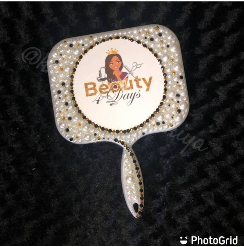 Mittelgroßer Handspiegel Mittelgroßer Handspiegel von Etsy - KreationsbyKiya