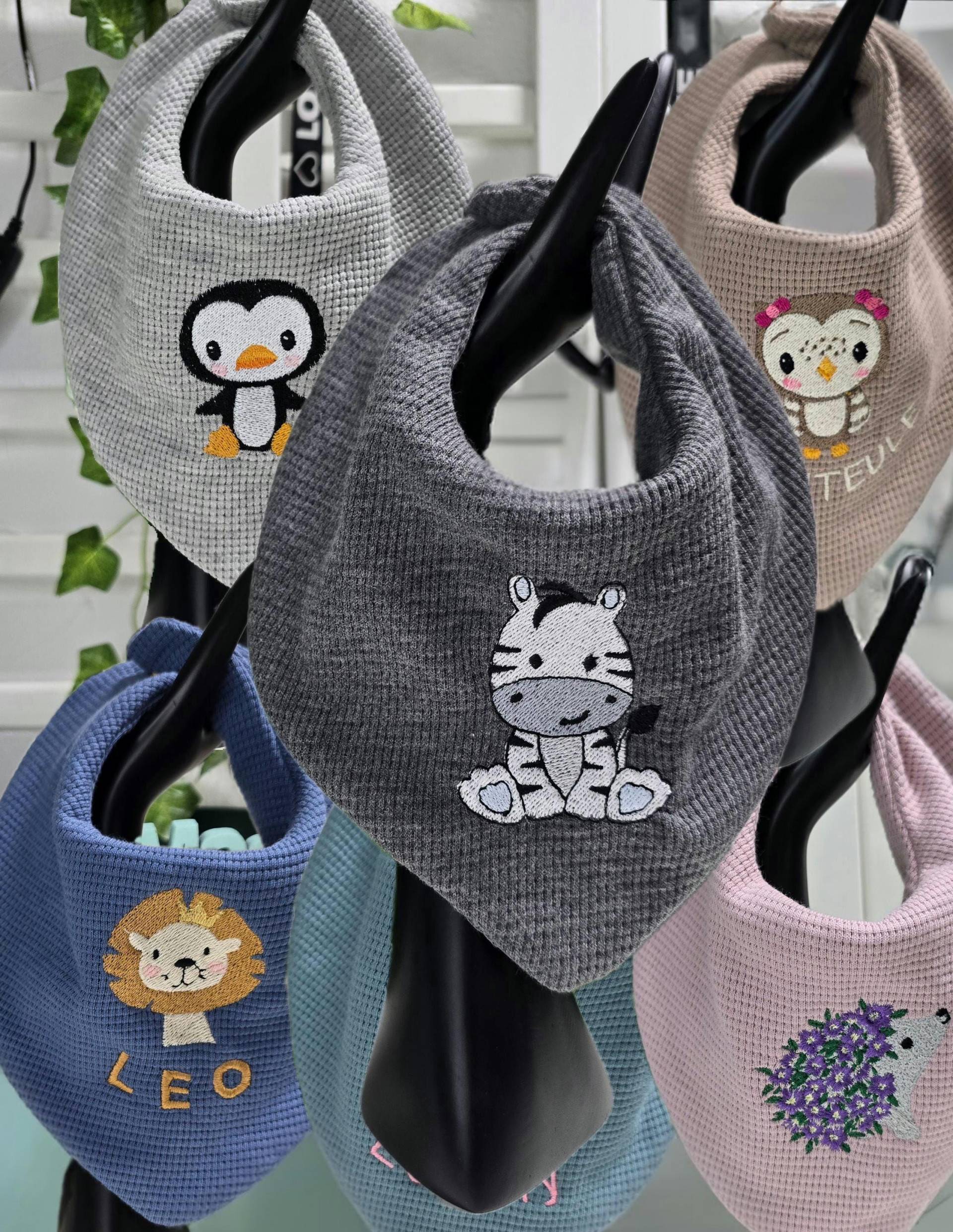 Babyhalstuch // Personalisiertes Halstuch Lätzchen Mit Motiv Und Name von Etsy - KreativNaehhaus