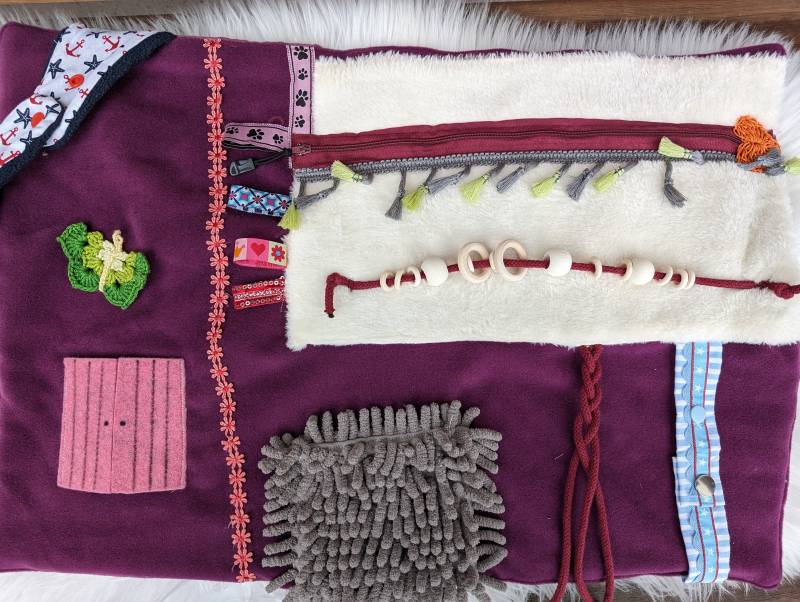 Nesteldecke, Motorikdecke, Fühldecke von Etsy - KreativeIdeenDesign