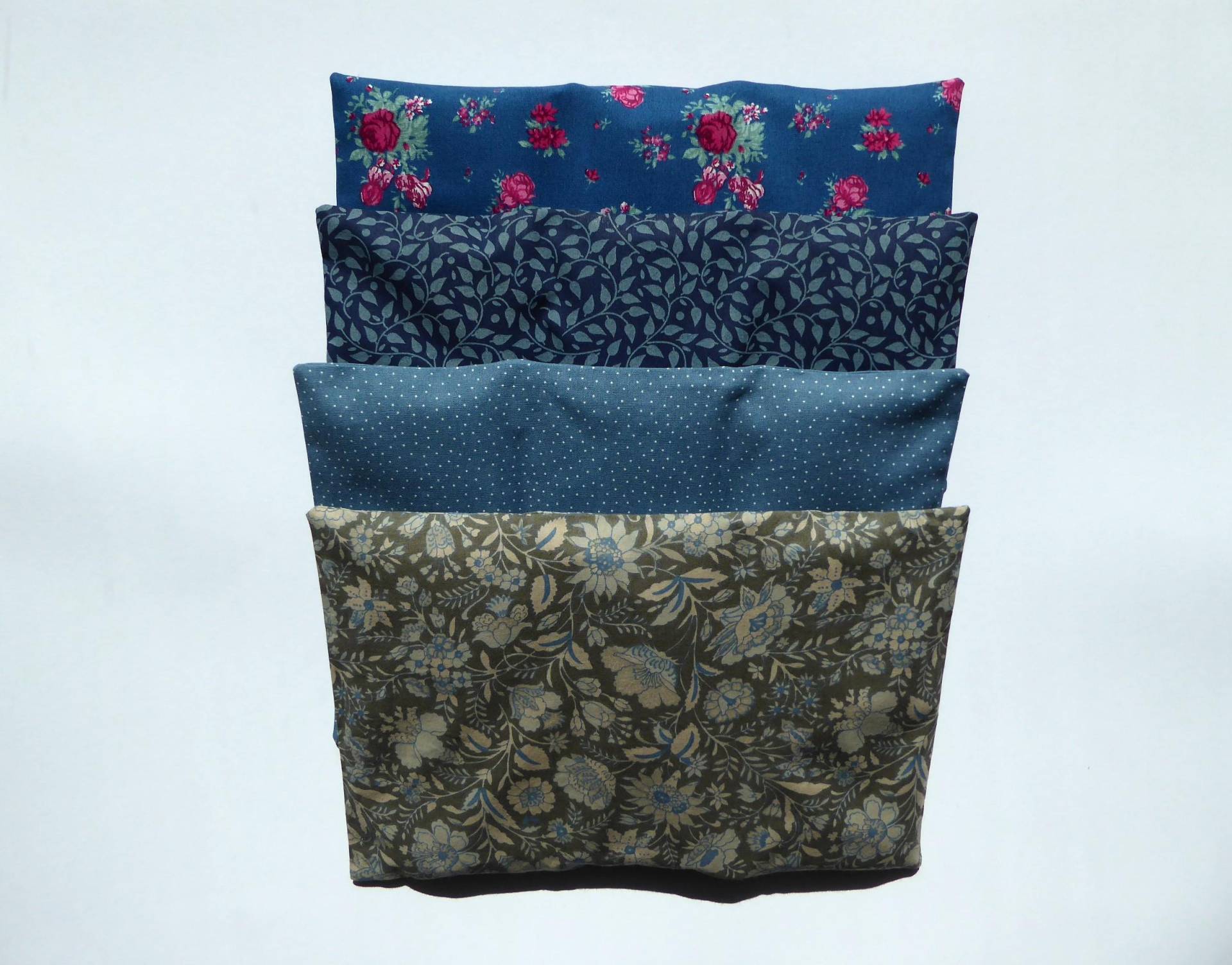 Traubenkernkissen Mit Waschbarem Bezug Aus Baumwolle in 11 Designs. Größe 20 X 30 cm Traubenkernkissen Mit Waschbarem Bezug Aus Baumwolle in 11 Designs. Größe 20 X 30 cm von Etsy - KreativesmitStoff