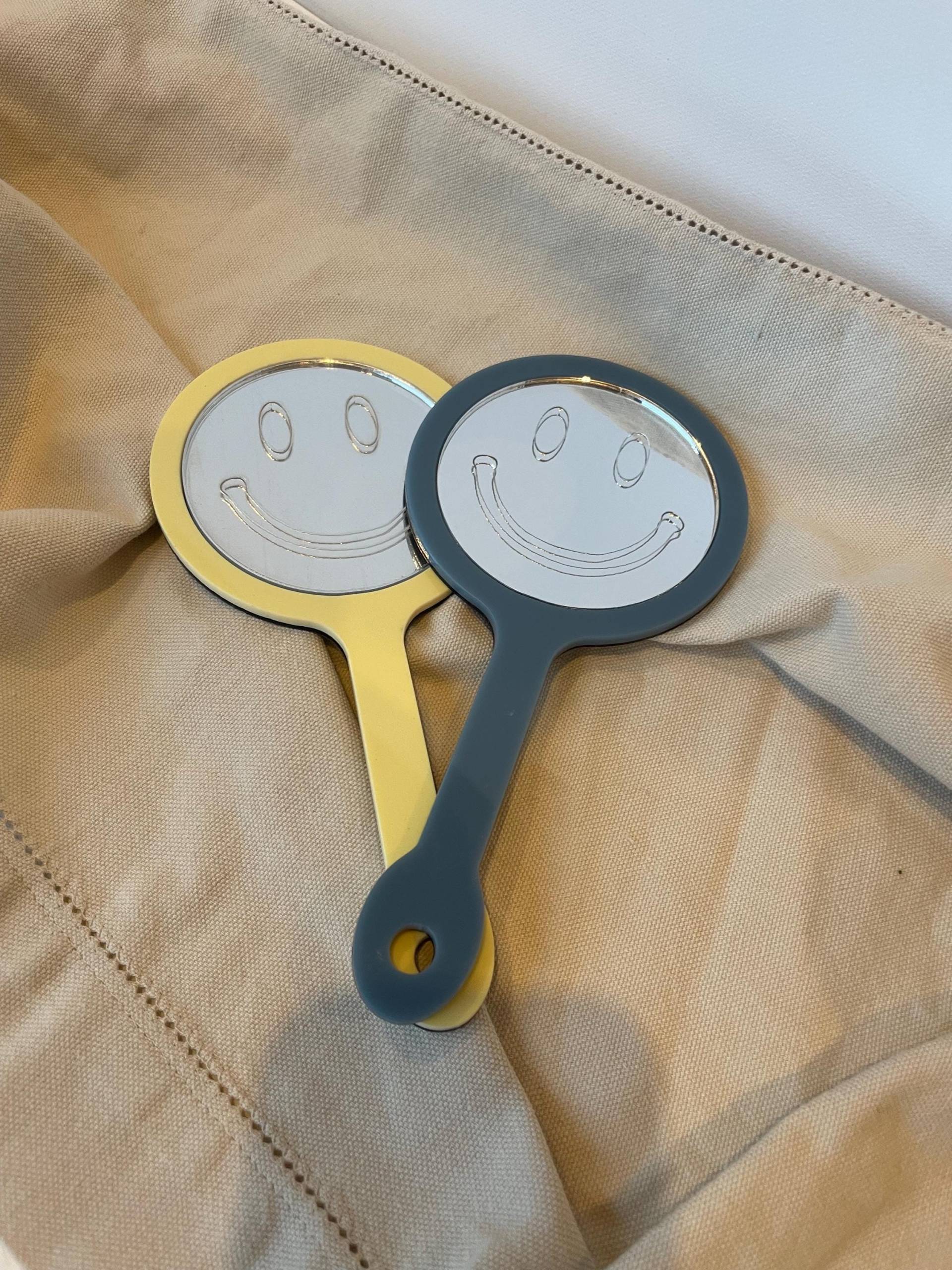 Spiegel Handspiegel Kinder Smiley Geschenk Mitgebsel Spiegel Handspiegel Kinder Smiley Geschenk Mitgebsel von Etsy - Kreativgrube8