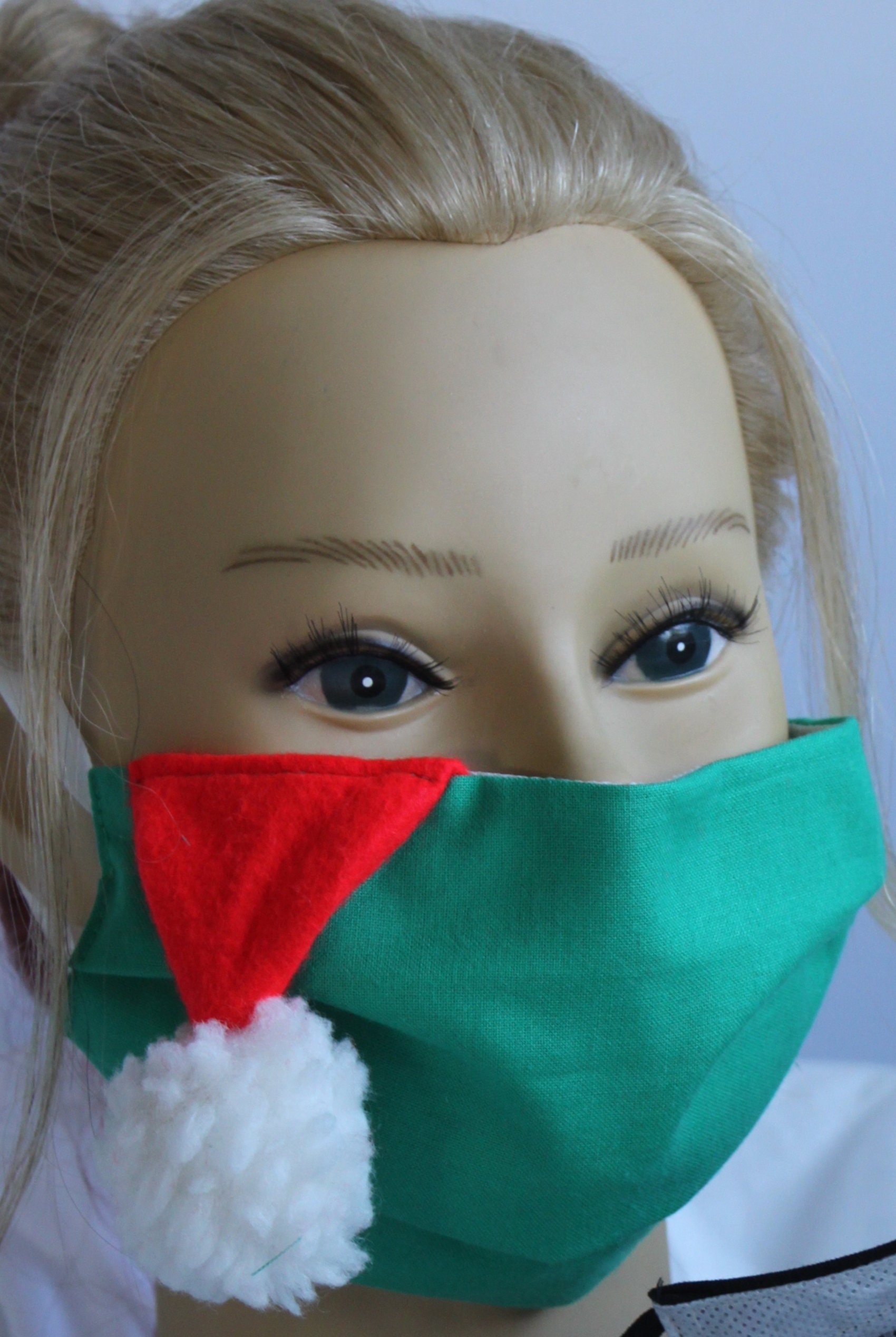 Maske Weihnachtsmaske Baumwollmaske- Grün Mit Weißer Bommel - 15888 + Gratiszugabe Maske Weihnachtsmaske Baumwollmaske- Grün Mit Weißer Bommel - 15888 + Gratiszugabe von Etsy - Kreativhaeuschen