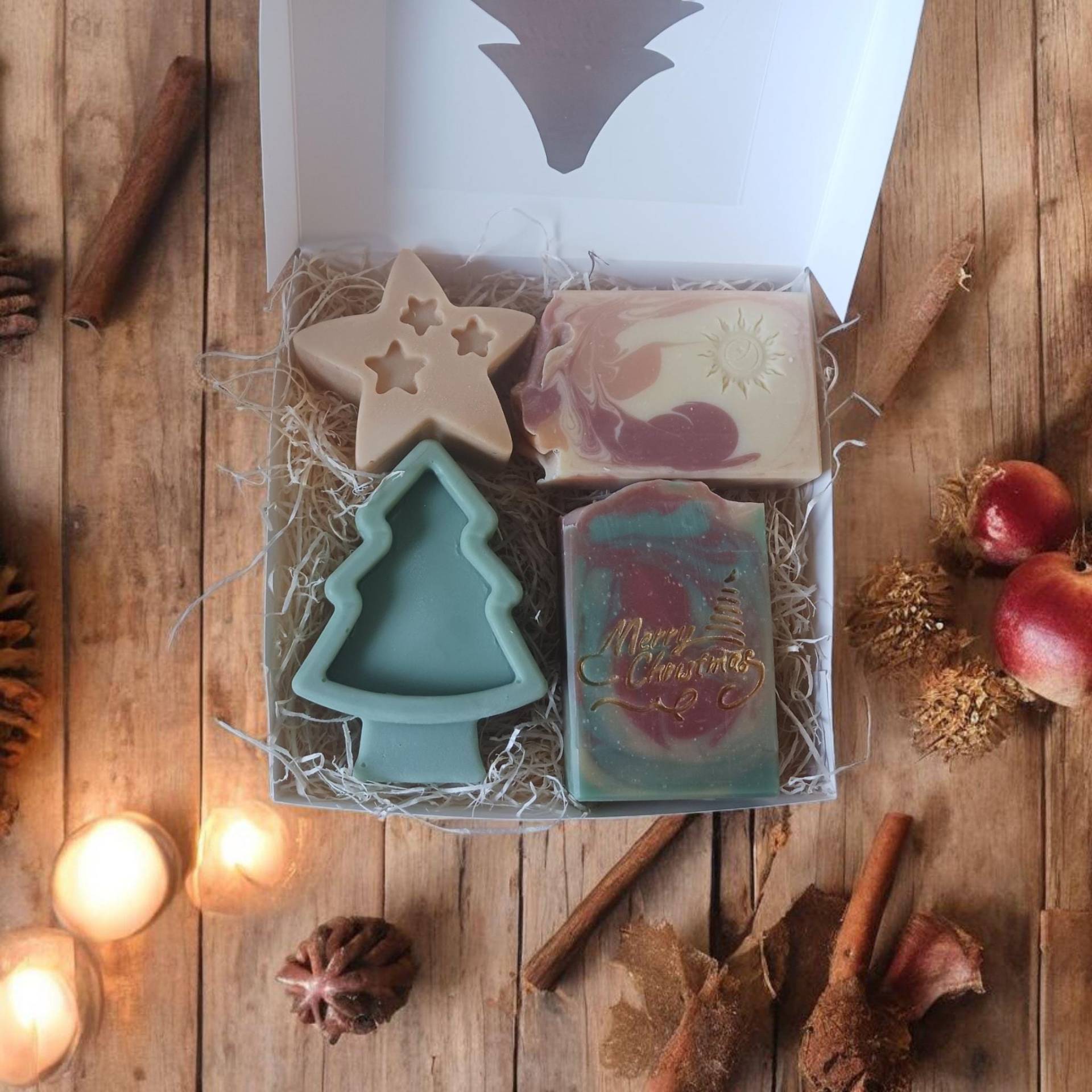 4 Seifen in Weihnachtlicher Geschenkebox, Geschenkeschachtel, Vegan, Palmölfrei Und Plastikfrei, Geschenkartikel, Dusch Handseife von Etsy - KristinsSeifentraum
