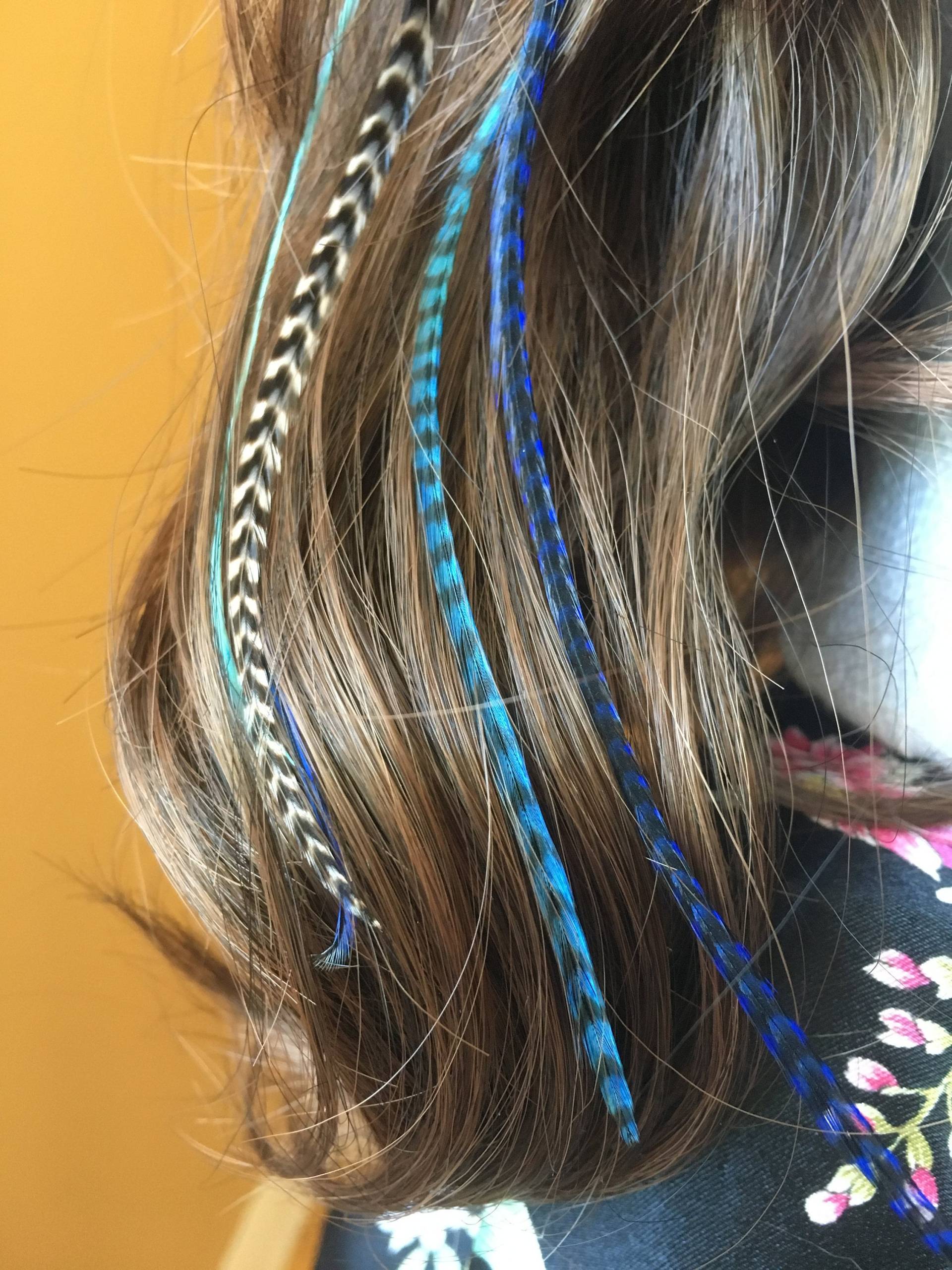 Blaue Feder Haarspange Türkise & Grizzly Federn Blaue Feder Haarspange Türkise & Grizzly Federn von Etsy - KstarFeathers