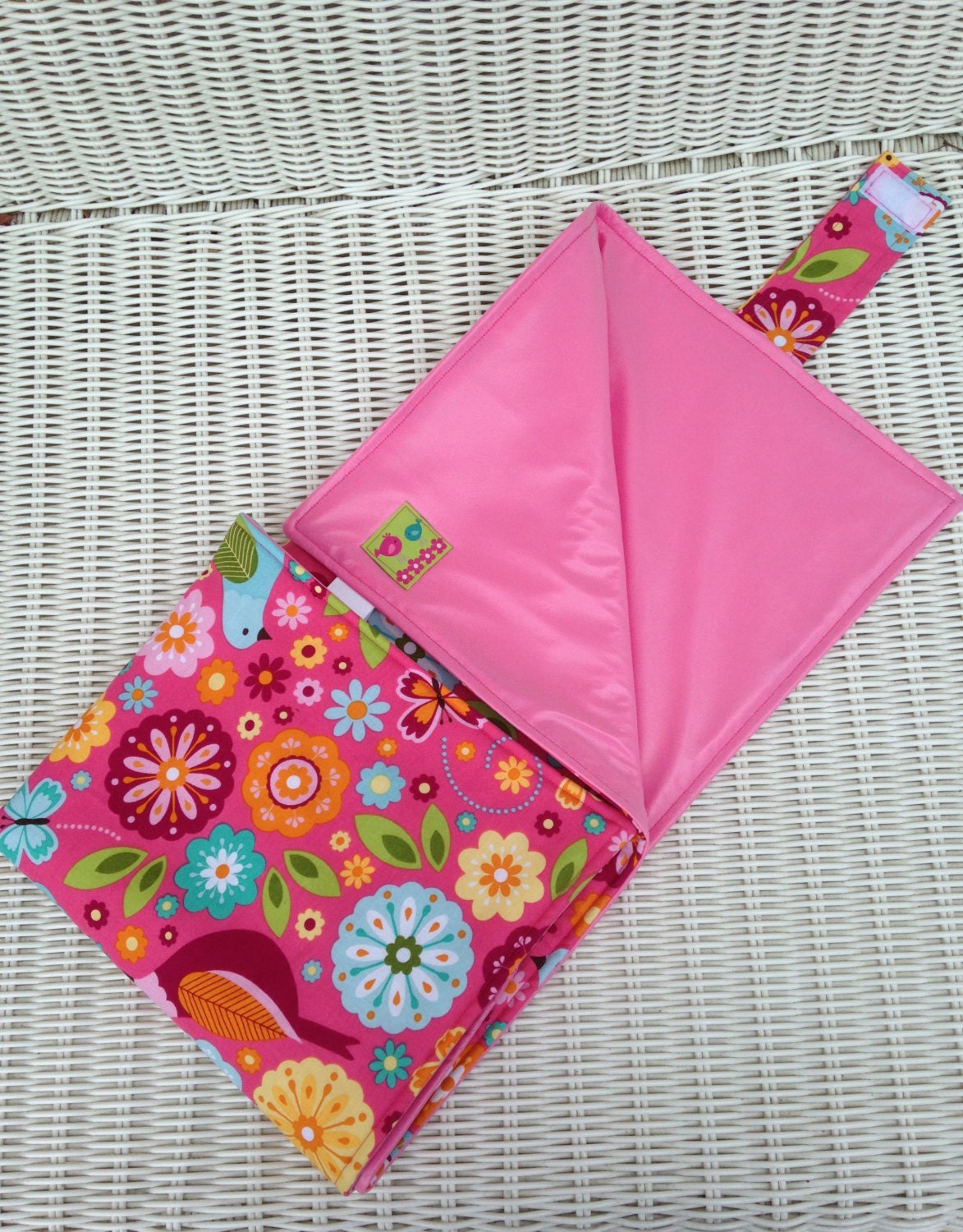 Custom Baby Wasserfest Wickelunterlage/Travel Pad von Etsy - KthysKreations