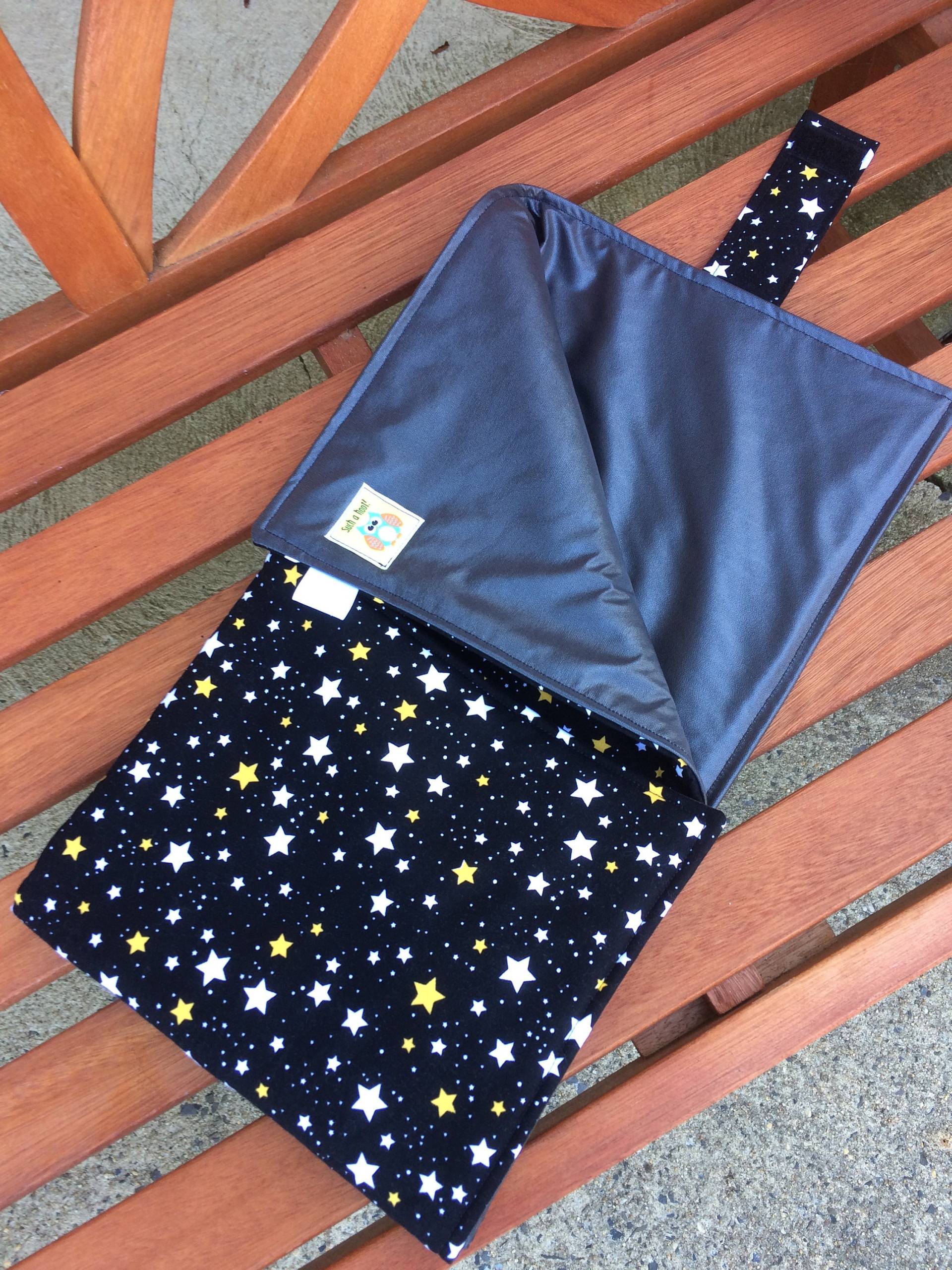 Custom Baby Wasserfest Wickelunterlage von Etsy - KthysKreations