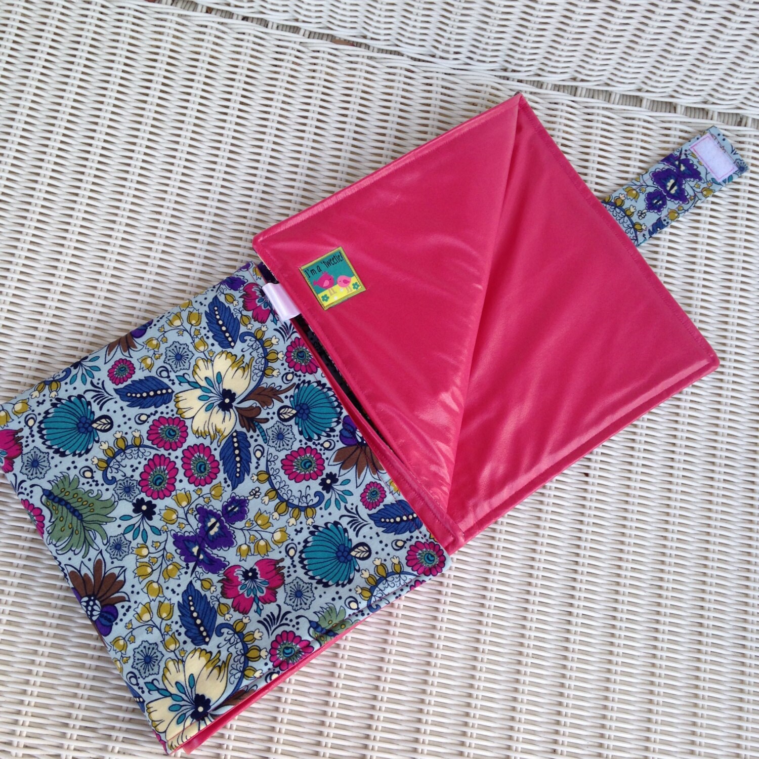 Custom Wasserdichtes Wickelkissen /Custom Travel Pad von Etsy - KthysKreations