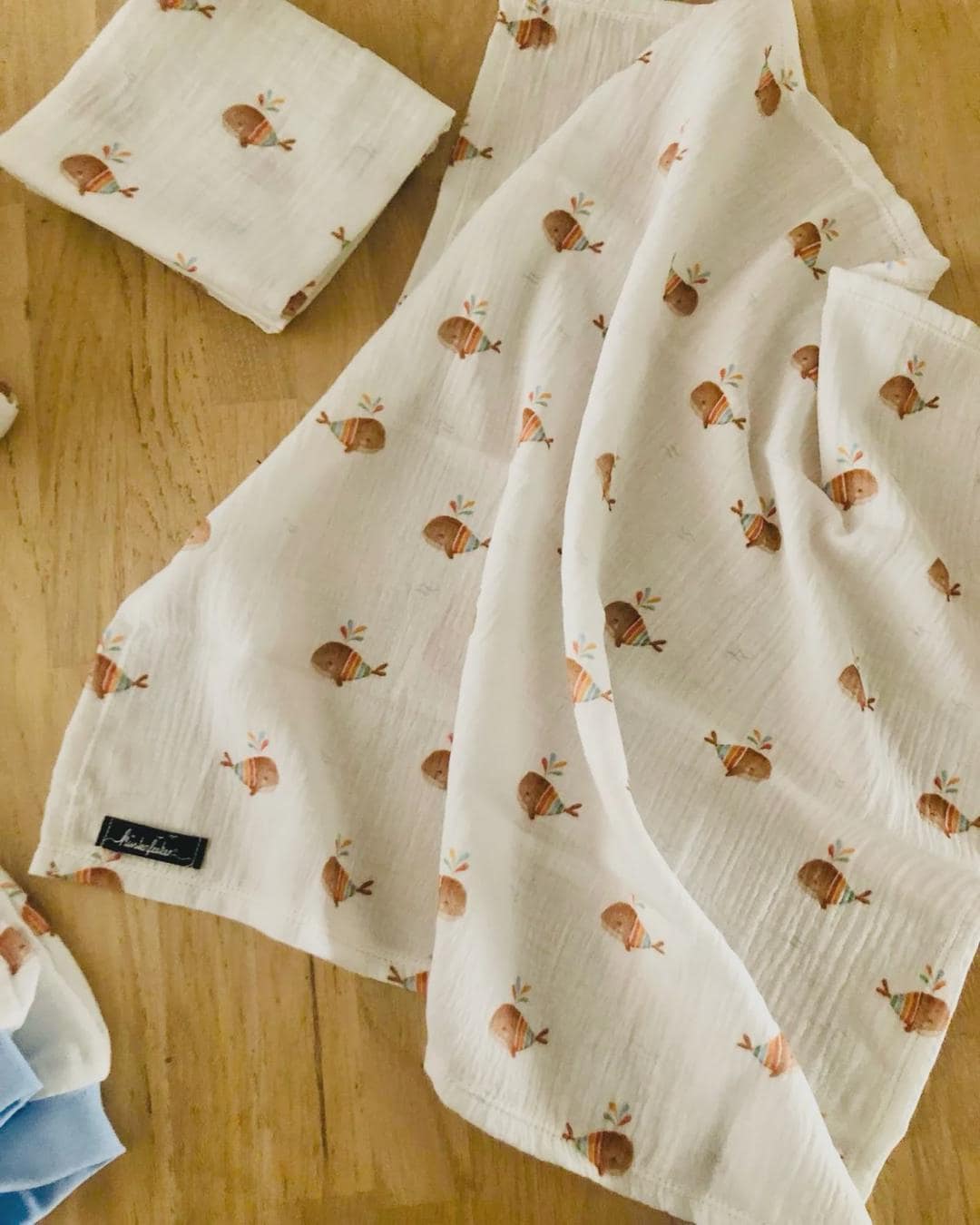 Musselintuch Wal-Windhauch - 60 X cm + 100 | Personalisierbar I Ideal Als Spucktuch, Sonnenschutz, Leichte Decke Oder Halstuch von Etsy - KuestenfieberDesign