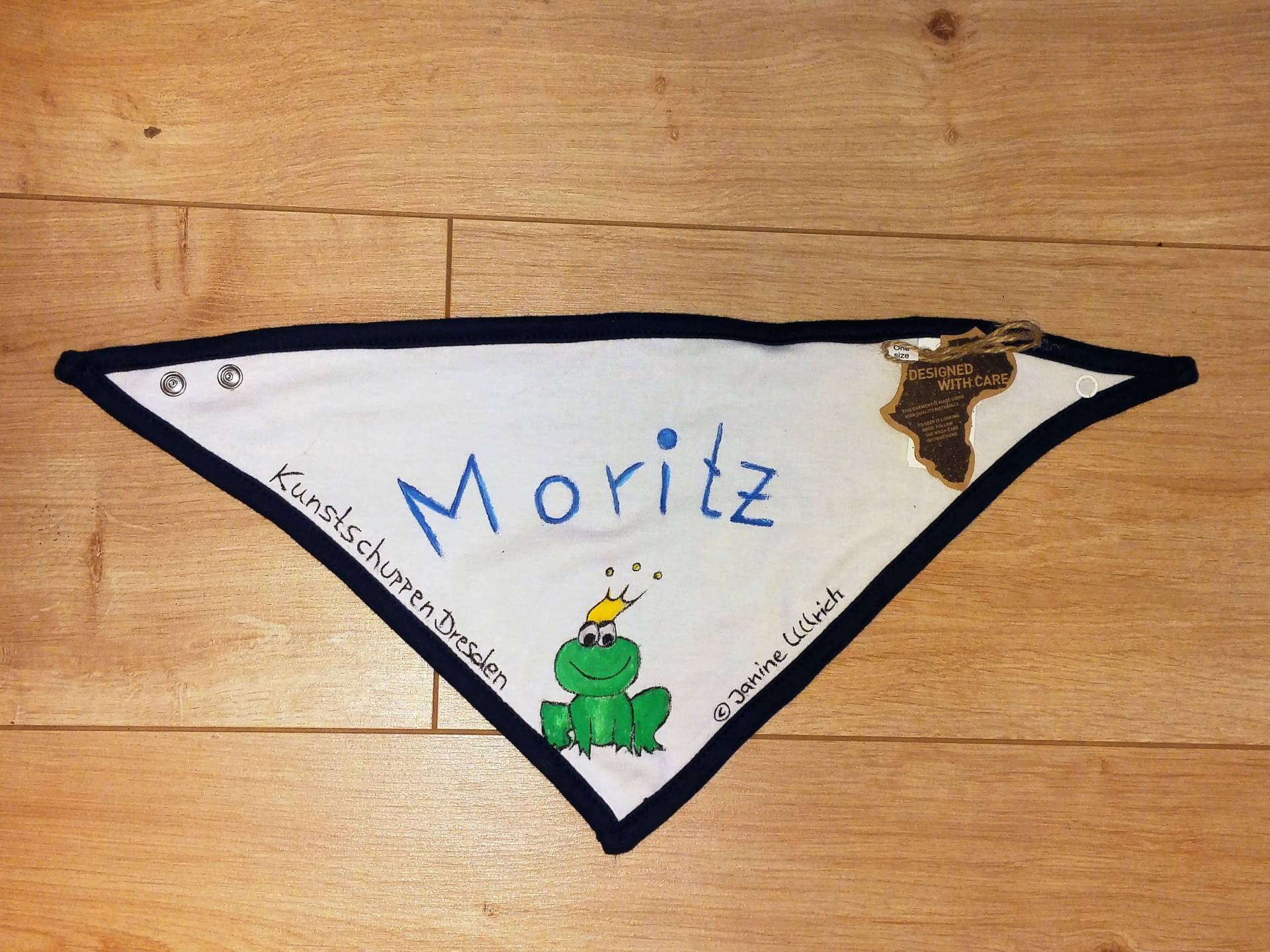 Halstuch - Froschkönig Handgemalte Motive Onesize Verschiedene Farben Individualisierbar Unikat Für Jungs & Mädels Bandana Bib Halstuch - Froschkönig Handgemalte Motive Onesize Verschiedene Farben Individualisierbar Unikat Für Jungs & Mädels Bandana Bib von Etsy - Kunstschuppen