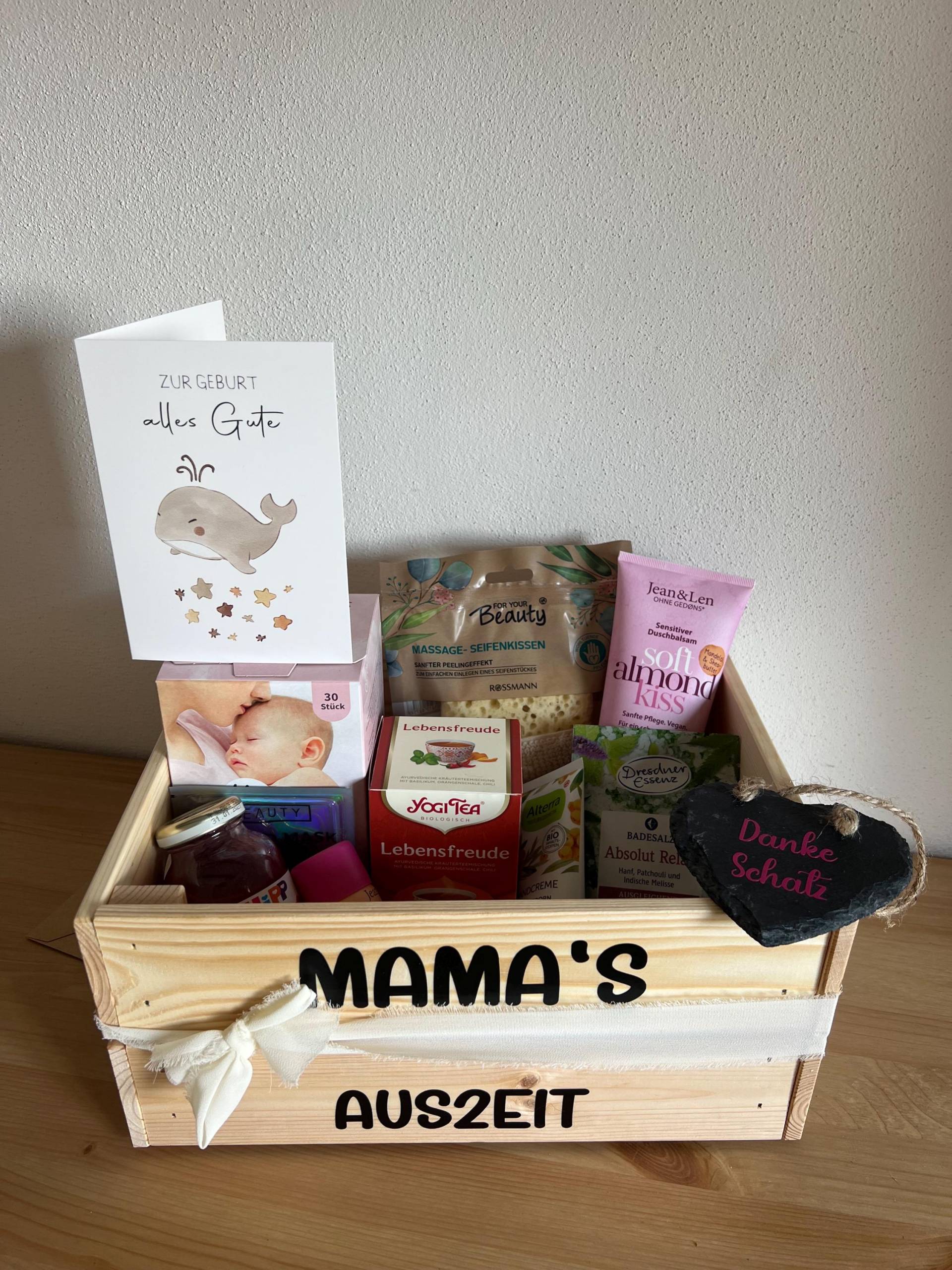 Wochenbett Geschenkbox Personalisiert Präsentkorb Für Mama & Baby Geschenk Zur Geburt Stillzeit Auszeit Deluxe Box von Etsy - Kunzkreativ