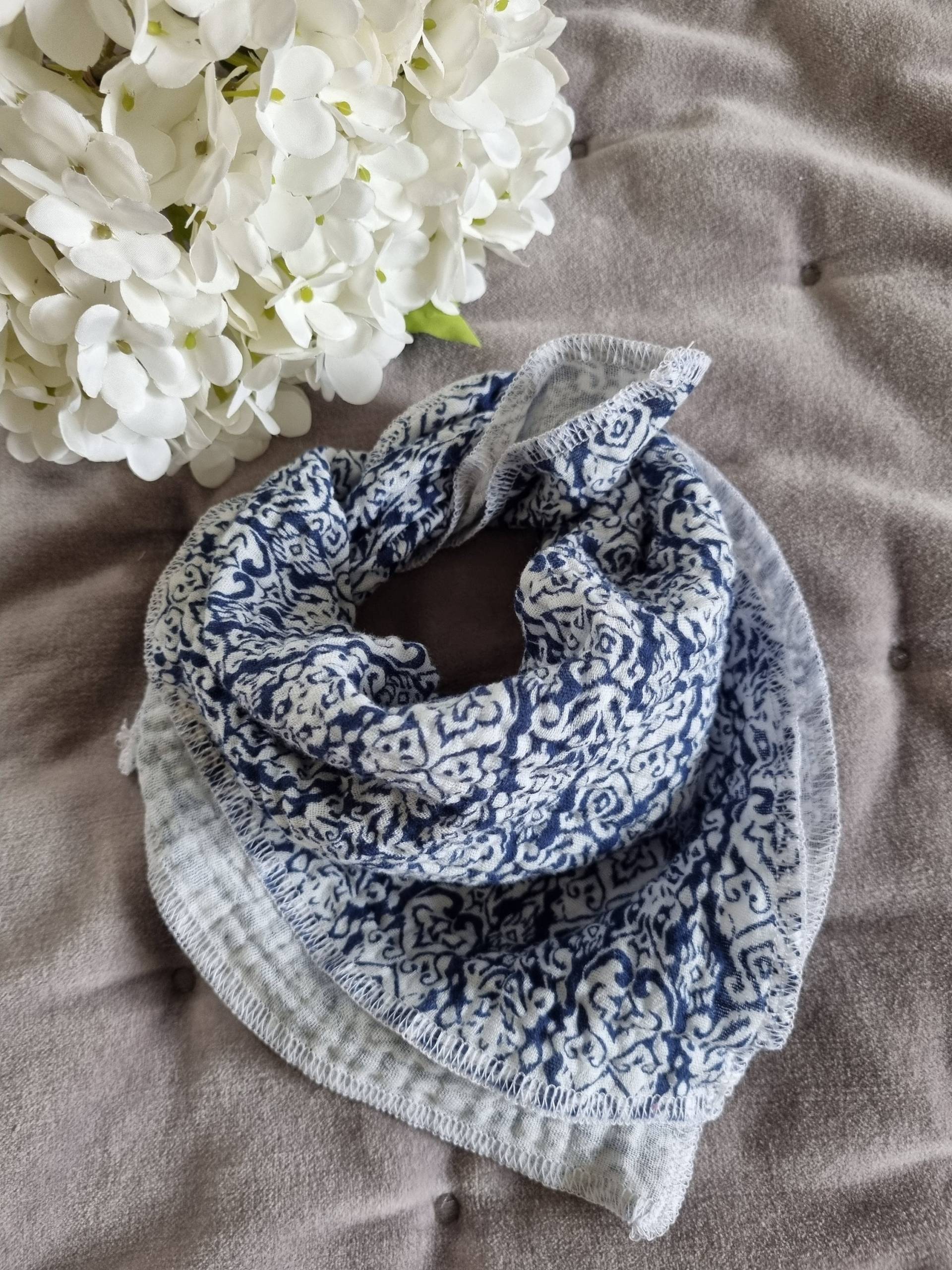 Cotton Baby Scarf Musselin Bandana | Gender-Neutral Soft & Washable Newborn Ideal Gift 40x40cm Cotton Baby Scarf Musselin Bandana | Gender-Neutral Soft & Washable Newborn Ideal Gift 40x40cm von Etsy - Kuschelschals