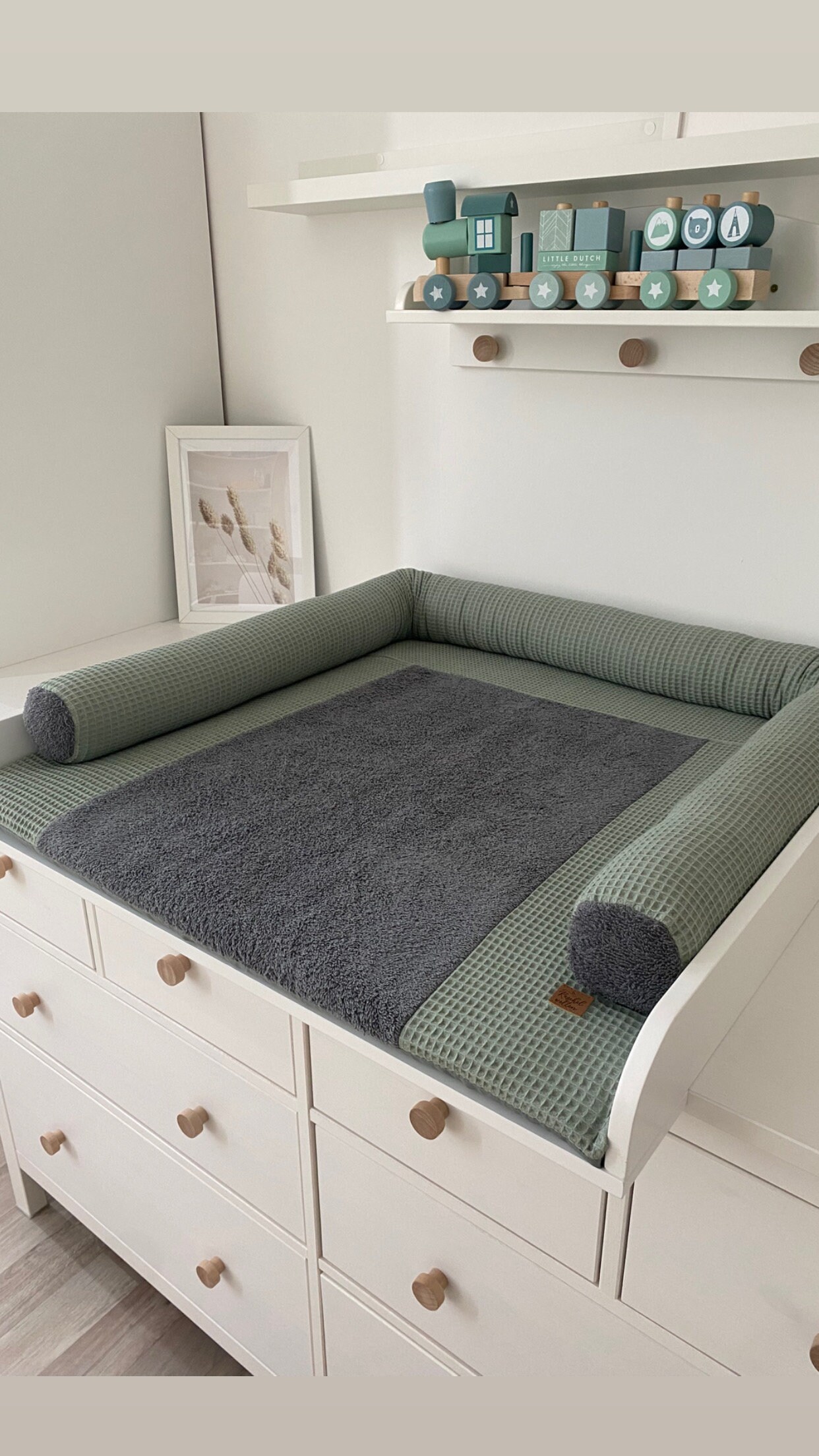 Wickelauflage Mit Wasserdichter Matratze Und Abnehmbaren Bezug Altmint/Dunkelgrau Wickelauflage Mit Wasserdichter Matratze Und Abnehmbaren Bezug Altmint/Dunkelgrau von Etsy - Kuschelwelten