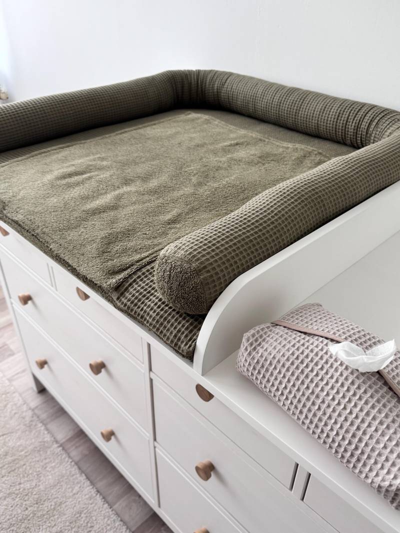 Wickelauflage Mit Wasserdichter Matratze Und Abnehmbaren Bezug Olive von Etsy - Kuschelwelten