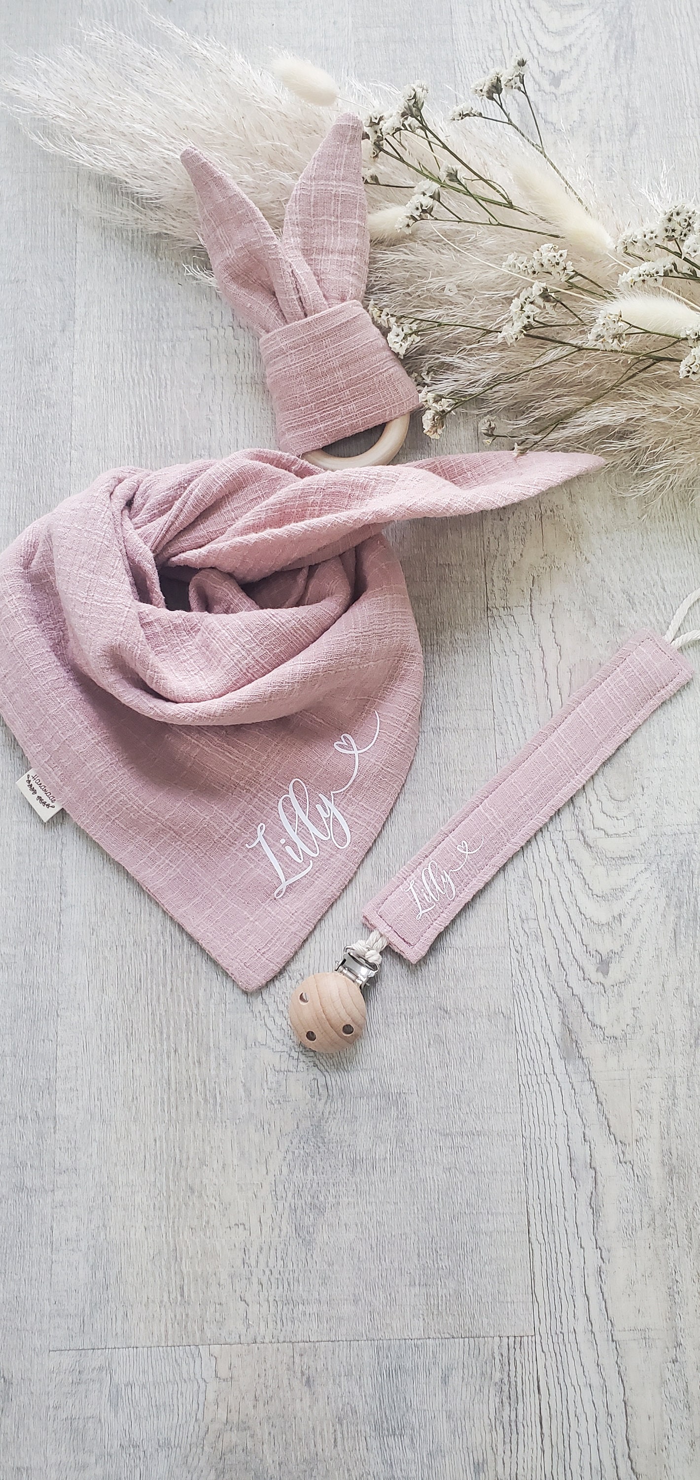Tuch Baby/Kleinkind Personalisiert | Name Blumen I Muster Musselini Baumwolle| Halstuch Zum Knoten Handmade Tuch Baby/Kleinkind Personalisiert | Name Blumen I Muster Musselini Baumwolle| Halstuch Zum Knoten Handmade von Etsy - LACreate90