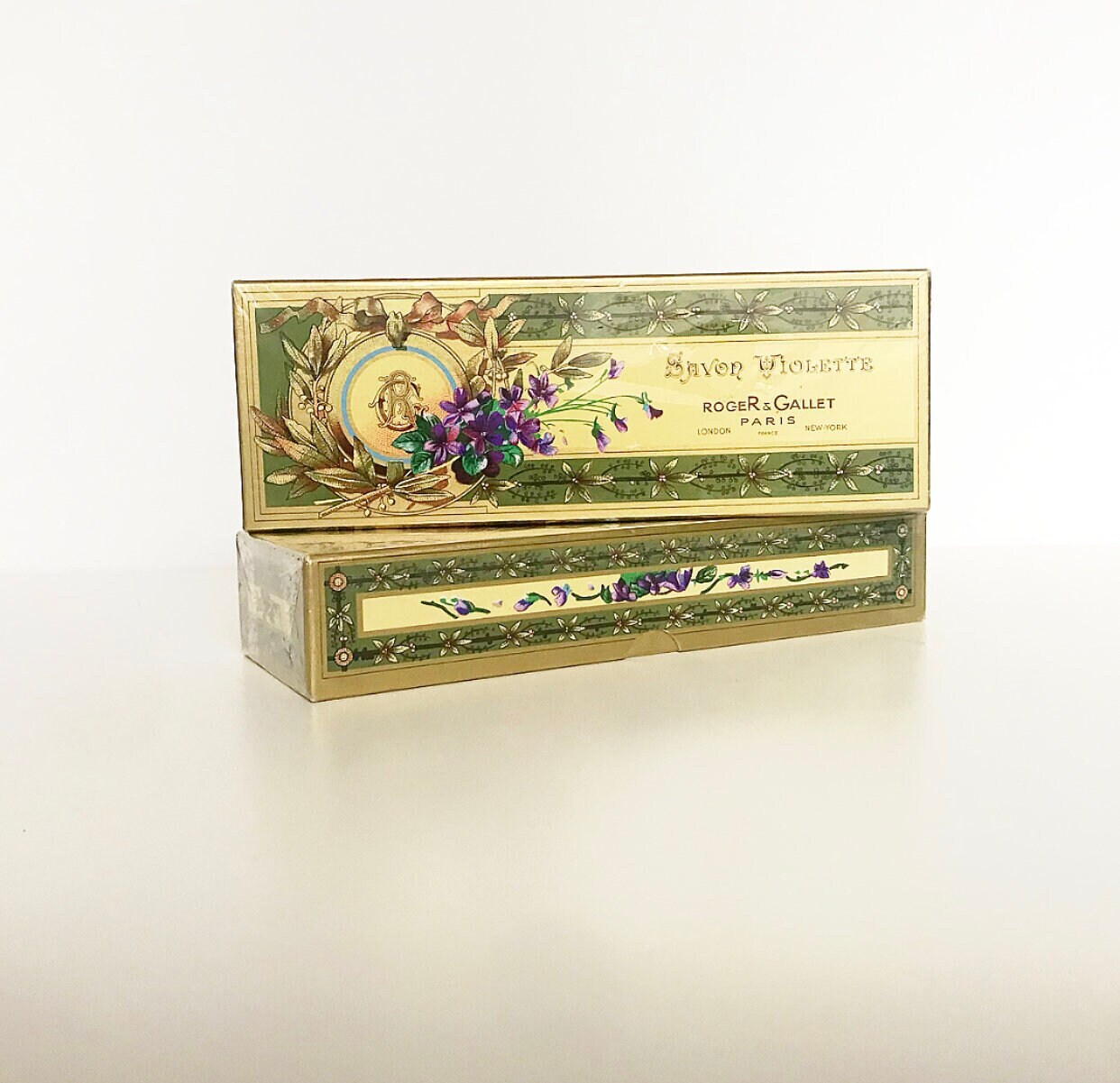 Vintage Roger & Gallet Seife, "Savon Violette"/Paris, France Bath-Soap 3 Stück Ovp Foliert von Etsy - LASTWALLFLOWER