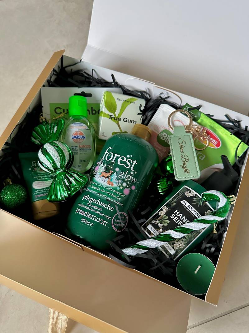 Grüne Xmas Geschenkbox, Weihnachtsbox, Weihnachtsgeschenk Freundin, Weihnachtsbox Grün, Geschenk Frau, Für Sie Grüne Xmas Geschenkbox, Weihnachtsbox, Weihnachtsgeschenk Freundin, Weihnachtsbox Grün, Geschenk Frau, Für Sie von Etsy - LEMARIDESIGN