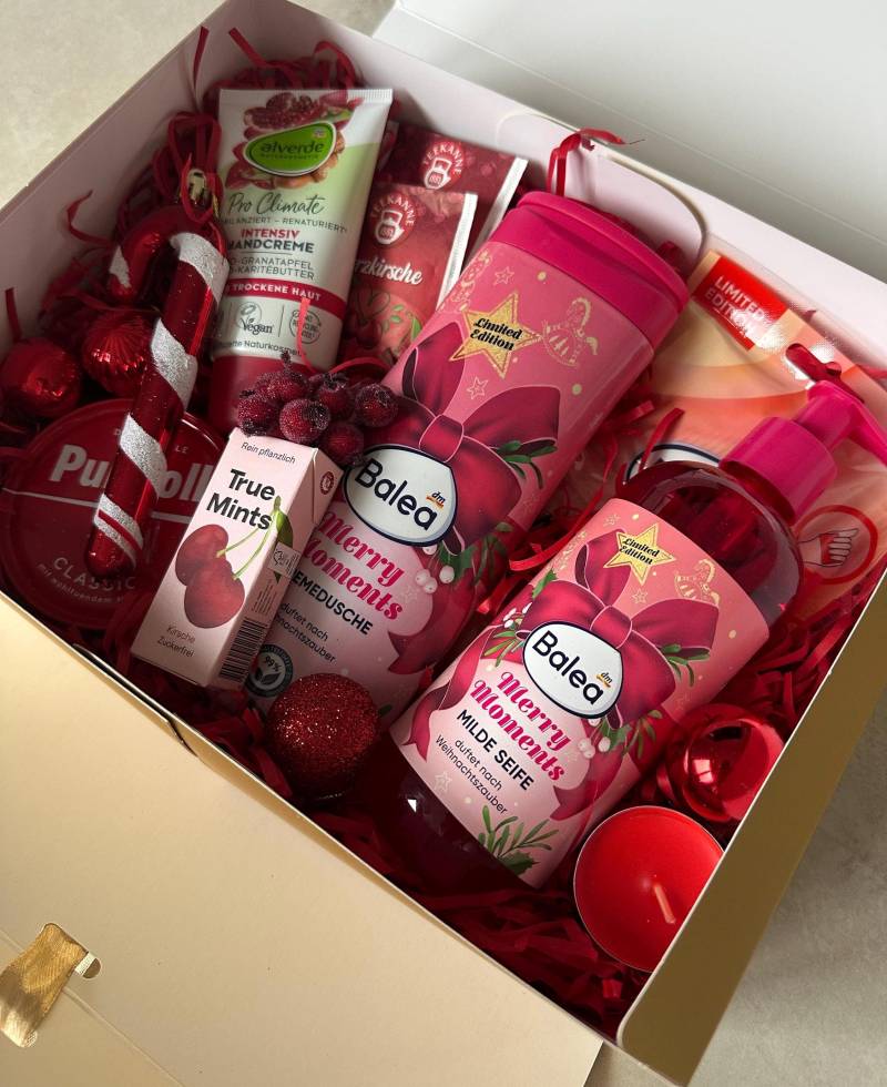 Rote Xmas Geschenkbox, Weihnachtsbox, Weihnachtsgeschenk Freundin, Weihnachtsbox Rot, Geschenk Frau, Für Sie Rote Xmas Geschenkbox, Weihnachtsbox, Weihnachtsgeschenk Freundin, Weihnachtsbox Rot, Geschenk Frau, Für Sie von Etsy - LEMARIDESIGN