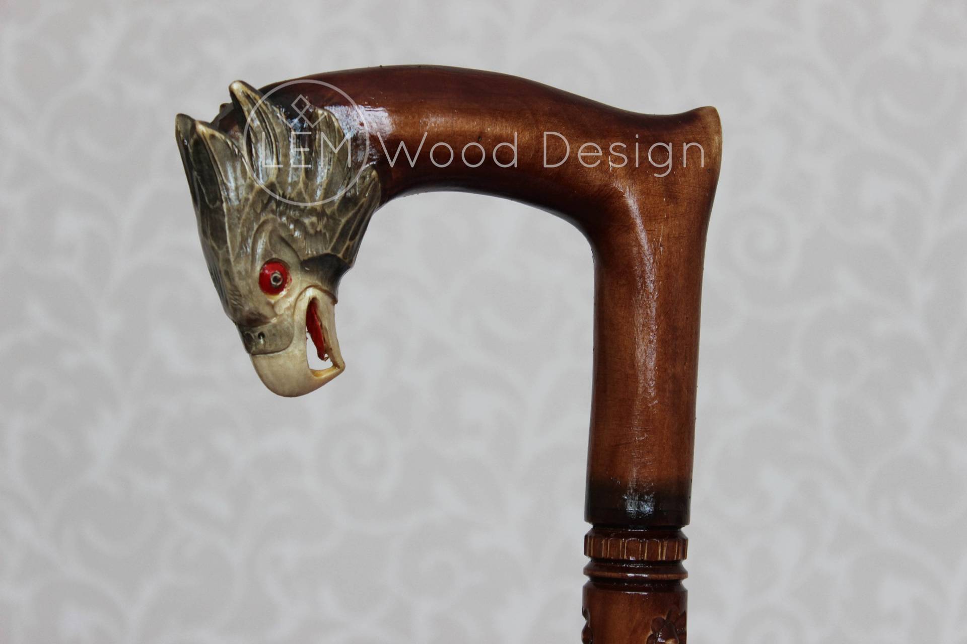 Adler Griff Geschnitzt Gehstock Wanderstock Handgemachter Holzstock Wanderstöcke Adler Griff Geschnitzt Gehstock Wanderstock Handgemachter Holzstock Wanderstöcke von Etsy - LEMWoodDesign