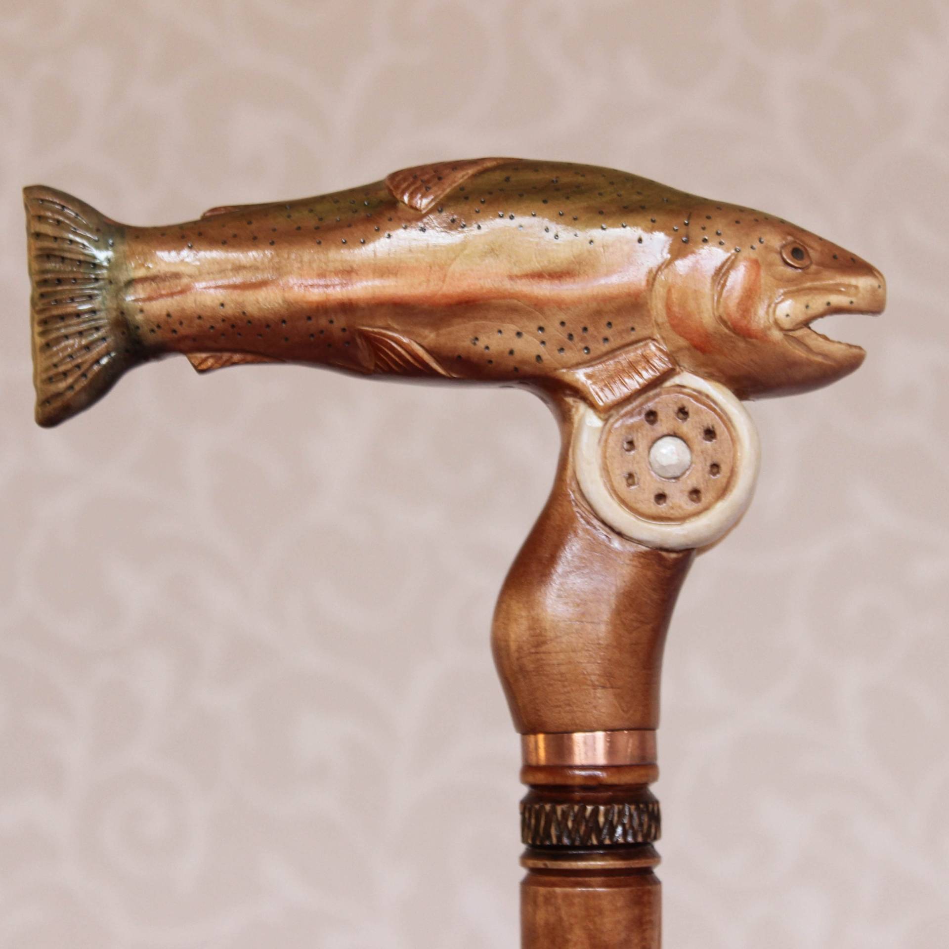 Hand Geschnitzte Regenbogenforelle Gehstock Holzwanderstab Für Angler von Etsy - LEMWoodDesign