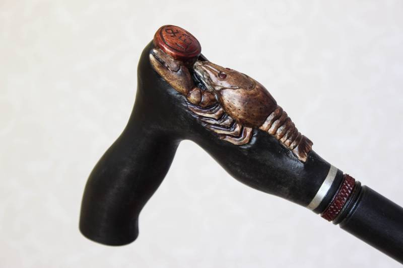 Handgeschnitzte Krebs-Tierkreis-Gehstock, Holzgriff Mit Krabbe von Etsy - LEMWoodDesign