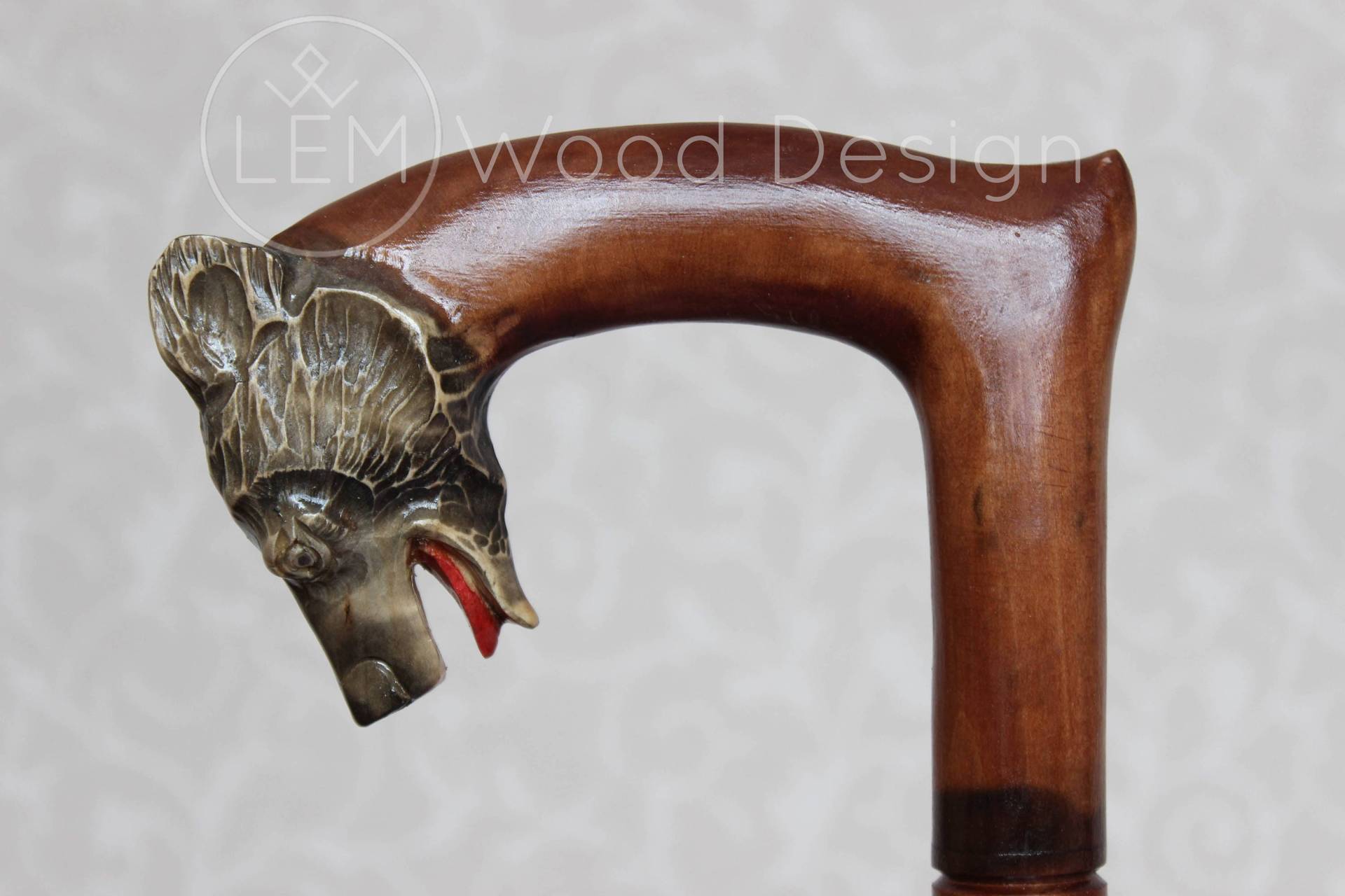 Wanderstöcke Bear Carved Cane Walking-Stöcke Canes Holzrohr Handgemachte Stock Stift Geschnitzt Walking Stick Wanderstöcke Bear Carved Cane Walking-Stöcke Canes Holzrohr Handgemachte Stock Stift Geschnitzt Walking Stick von Etsy - LEMWoodDesign