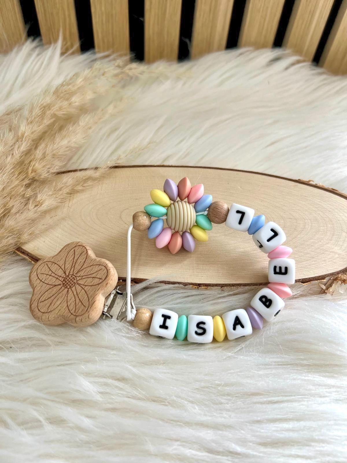 Personalisierte Schnullerkette Mit Namen - Pastell Blume, Baby Geschenk, Silikon & Holz, Handgemacht, Babyshower Mädchen Personalisierte Schnullerkette Mit Namen - Pastell Blume, Baby Geschenk, Silikon & Holz, Handgemacht, Babyshower Mädchen von Etsy - LENITODESIGN