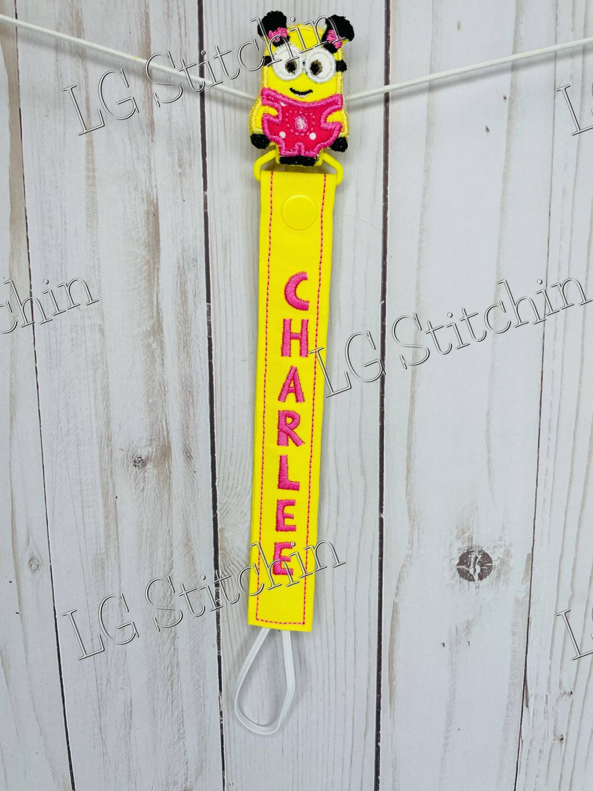 Minion Schnullerkette Bestickt Minion Schnullerkette Bestickt von Etsy - LGStitchin