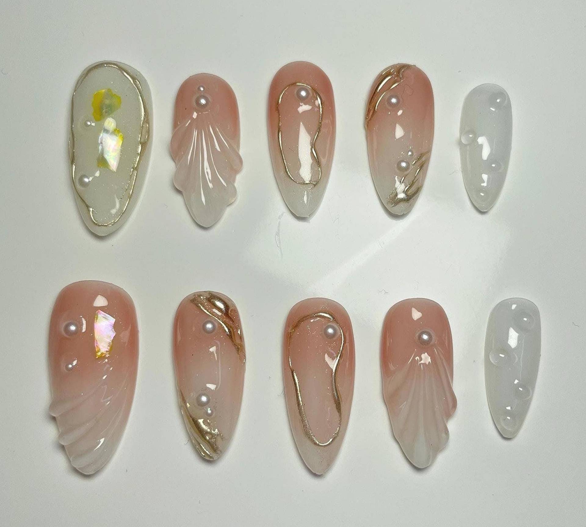 Handmade Press On Nails With 3D Flowers | Pink & Gold Summer Beach Almond Handmade Press On Nails With 3D Flowers | Pink & Gold Summer Beach Almond von Etsy - LINAILSDesigns