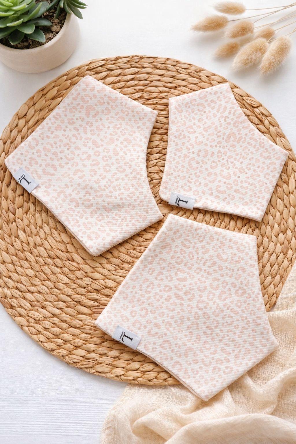 Leo Lätzchen Für Babys Und Kleinkinder Leo Lätzchen Für Babys Und Kleinkinder von Etsy - LOKreativatelier