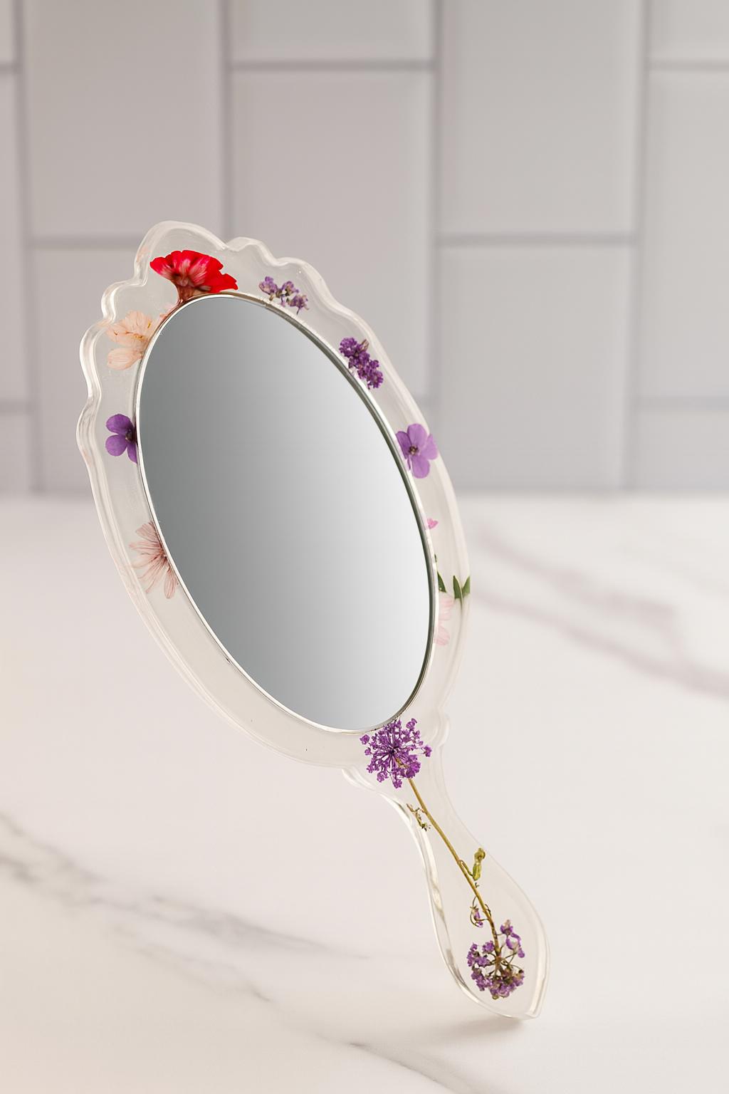 Handspiegel Aus Resin Handspiegel Aus Resin von Etsy - LRedheadStudio