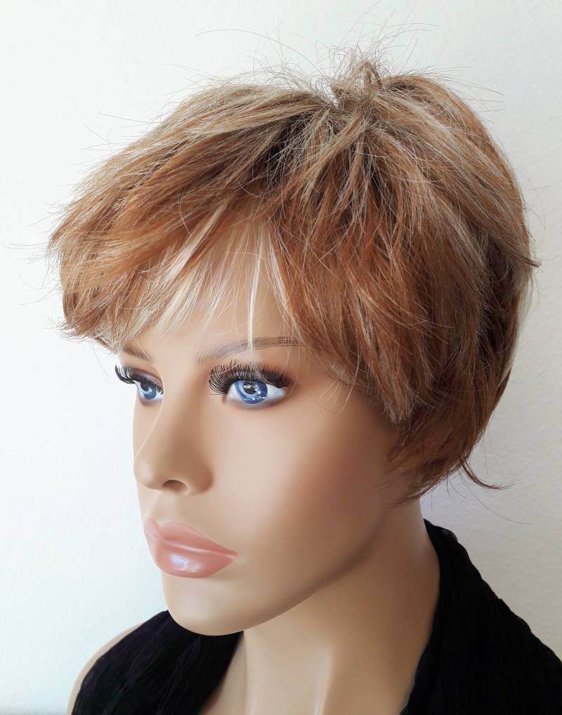 2 Damen Perücke Mit Freche Kurzhaarfrisur Auch Gut Für Winter Als Mütze Hell Braun Blonde Strähnchen Chemo Alopezie 2 Damen Perücke Mit Freche Kurzhaarfrisur Auch Gut Für Winter Als Mütze Hell Braun Blonde Strähnchen Chemo Alopezie von Etsy - LUXEKOPF