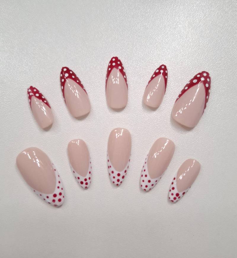 Press On Nägel Almond Kurz Und Mittel Handgefertigt Einfache Punkte Rot Weiß Kein Versand in Usa von Etsy - LUXURAOnline