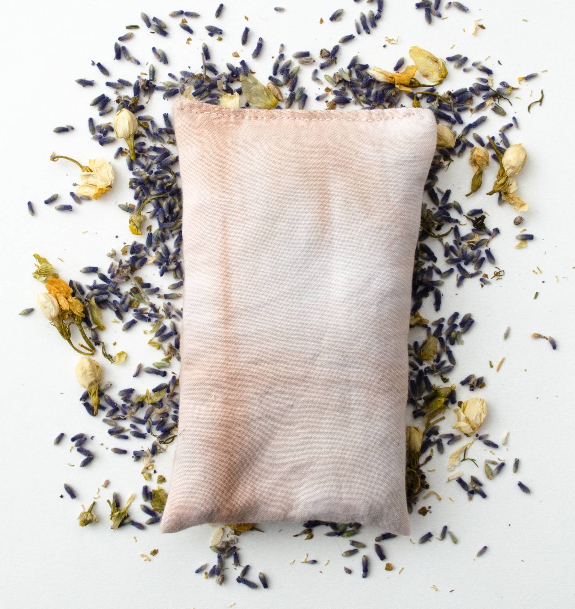 Einschlafkissen, Lavendelkissen, Einschlafhilfe, Aromatherapie, Hochzeit, Stressabbau, Hochzeitsgeschenke, Muttertagsgeschenk von Etsy - LaAquarelle
