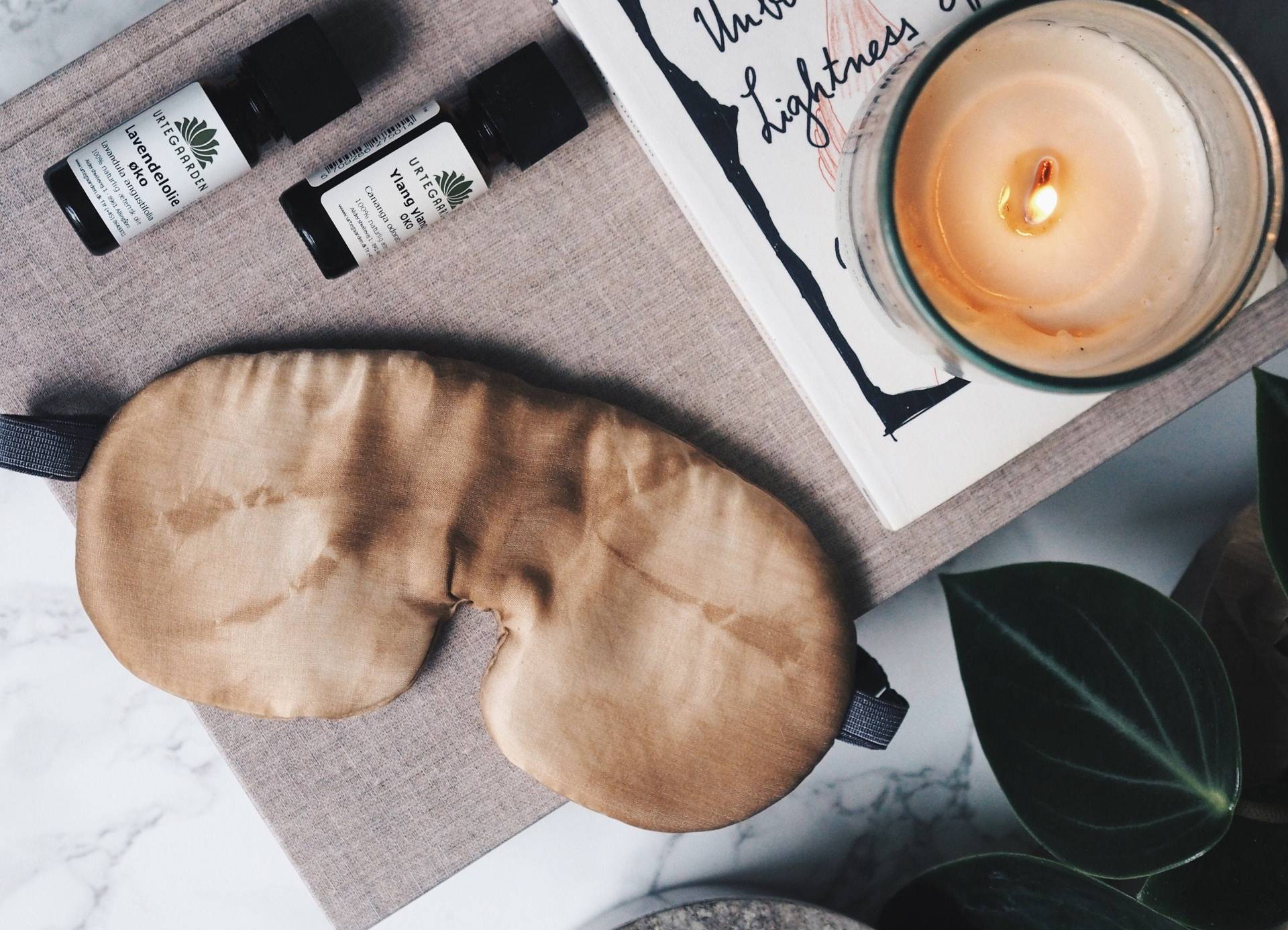 Tee-Schlafmaske, Atmungsaktiv, Pflanzengefärbt, Verstellbar, Elastisch, Bio-Baumwolle, Bambusseide Oder Reine Seide von Etsy - LaAquarelle