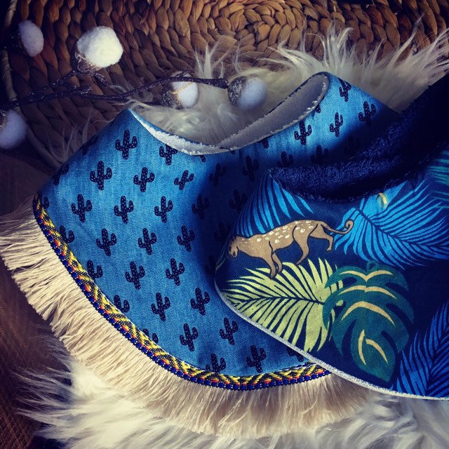 2 Bavoirs Bandana/Coloris Blue Jeans Kaktus Mit Fransen, Leopard Jungle, Flamingo, Biches, Fuchs, Lama, Green Jungle 2 Bavoirs Bandana/Coloris Blue Jeans Kaktus Mit Fransen, Leopard Jungle, Flamingo, Biches, Fuchs, Lama, Green Jungle von Etsy - LaBoutiquedAndrea
