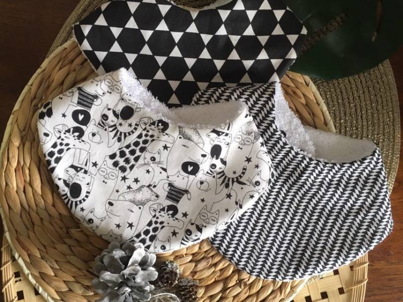 3-Lätzchen Bandana/ Coloris Black & White, Green Jungle & Ananas, Pink Girly Liberty von Etsy - LaBoutiquedAndrea