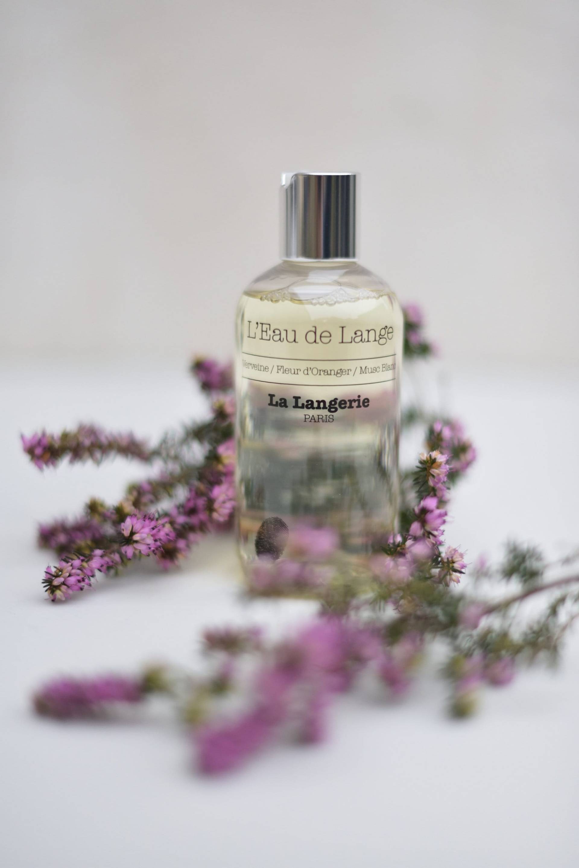 Reinigung Und Befeuchtung Wasser Mit Calendula Reinigung Und Befeuchtung Wasser Mit Calendula von Etsy - LaLangerieParis