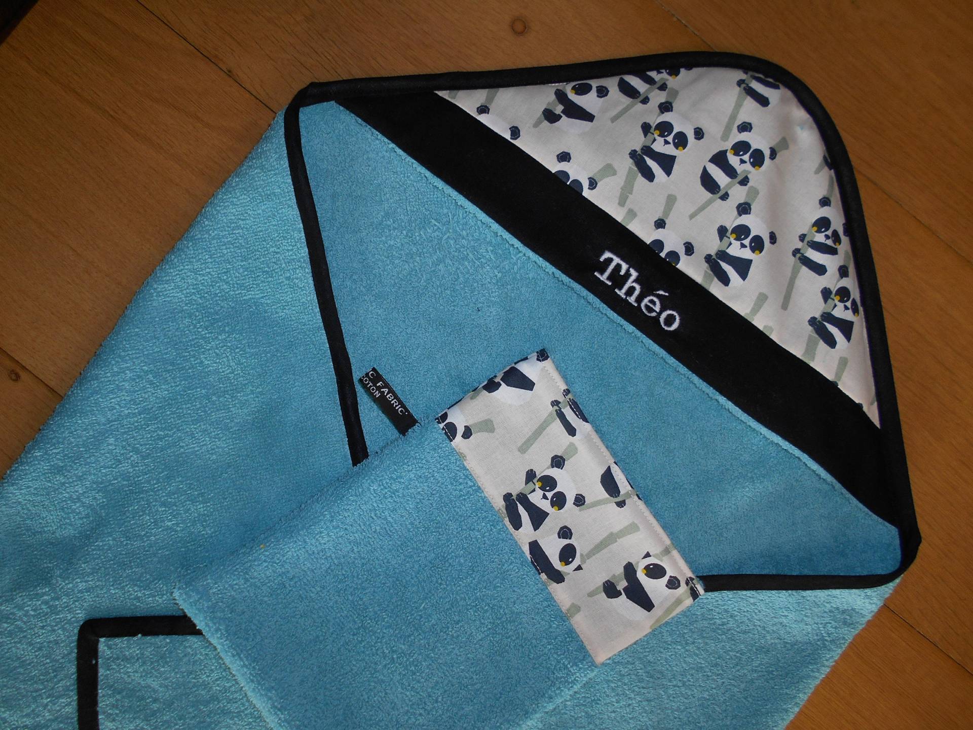 Personalisiertes Baby-Badetuch Und Passender Waschlappen, Fisch, Wal, Meeresschildkröte Oder Panda, Verschiedene Farben, Baby-Badeumhang von Etsy - Lacolchicfabric