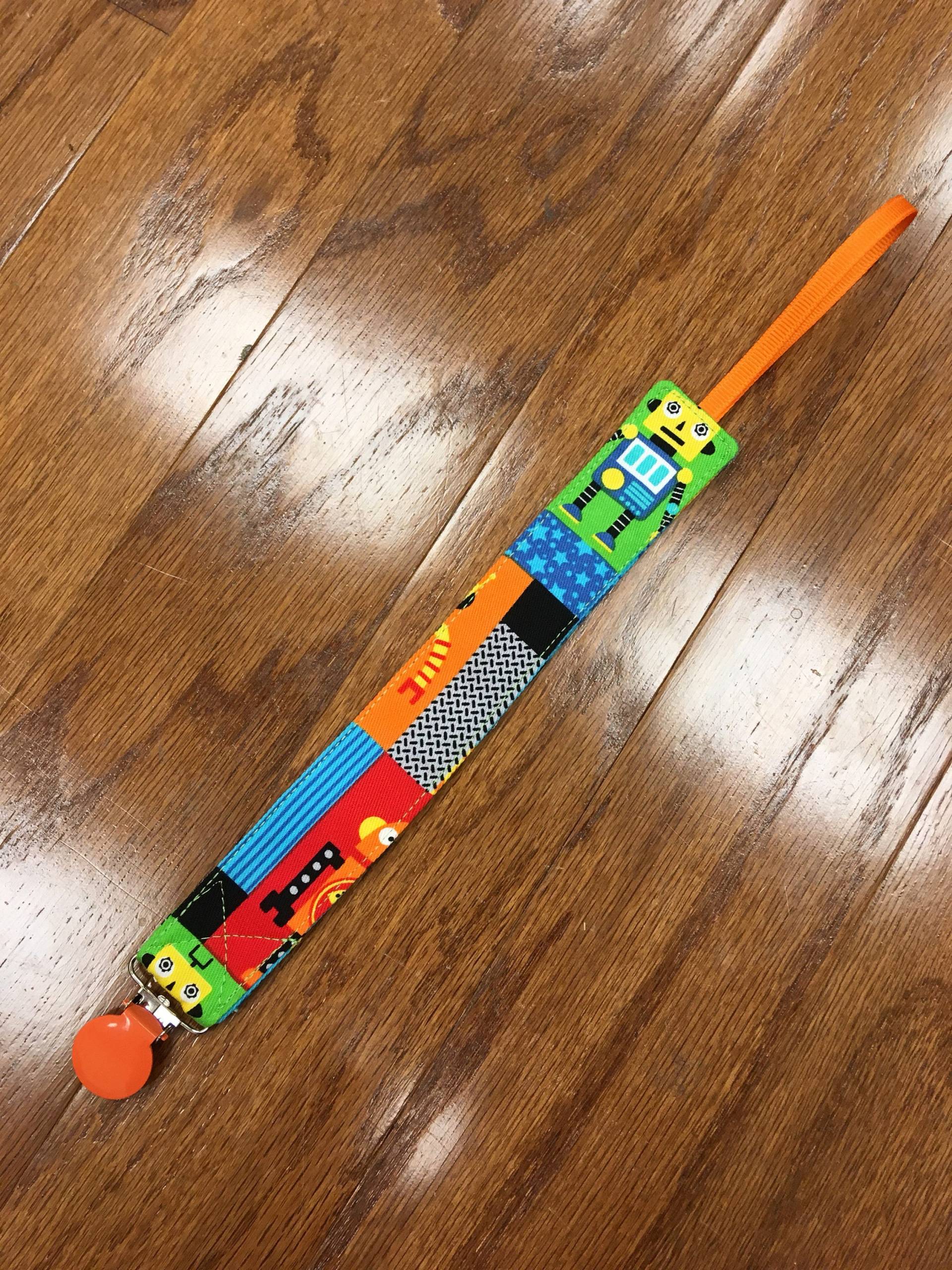 Roboter Schnullerclip von Etsy - LadybugsKissBoutique