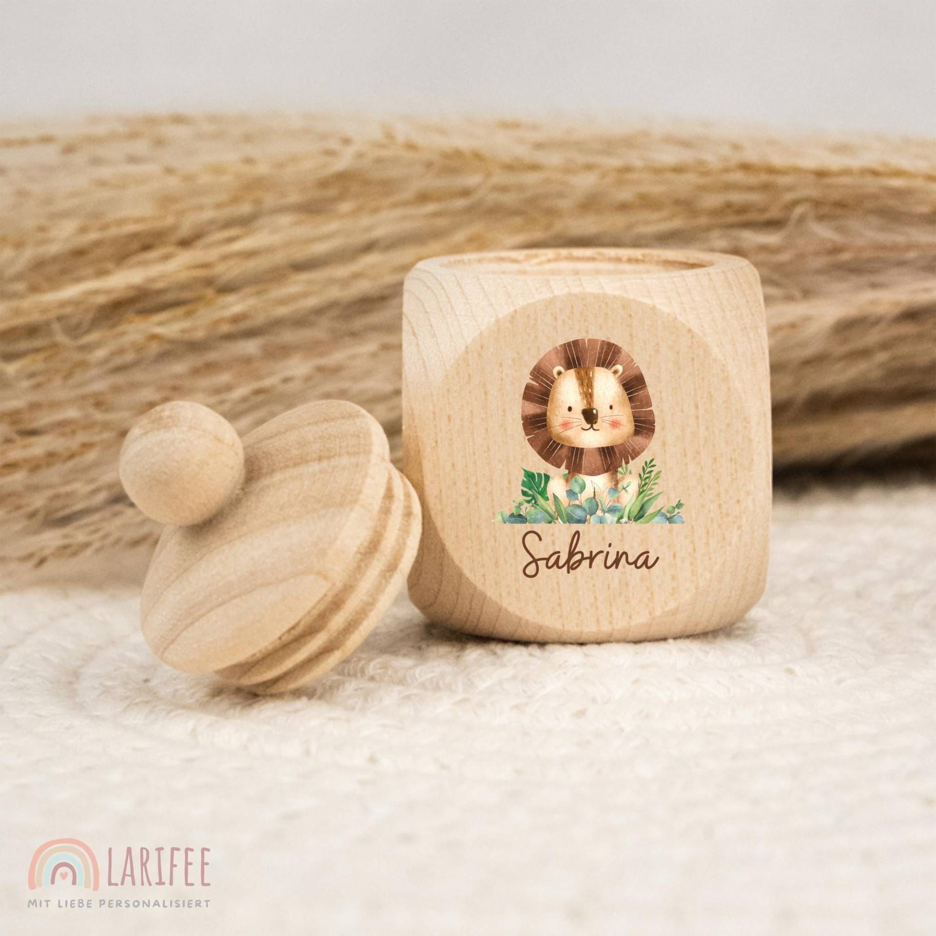 Zahndose Personalisiert Mit Löwe, Milchzahndose Name, Aus Holz, Dose Milchzähne, Schraubverschluss, Zahnfee, Uv-Druck Zahndose Personalisiert Mit Löwe, Milchzahndose Name, Aus Holz, Dose Milchzähne, Schraubverschluss, Zahnfee, Uv-Druck von Etsy - Larifee