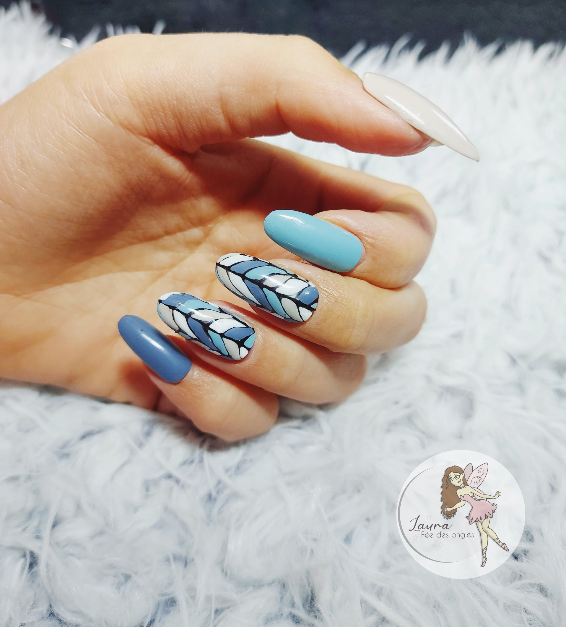Wiederverwendbare Individuelle Kunstnägel | Press On Nails, 10Er-Set, Winterkollektion 2021/2022 Wiederverwendbare Individuelle Kunstnägel | Press On Nails, 10Er-Set, Winterkollektion 2021/2022 von Etsy - LauraFeeDesOngles