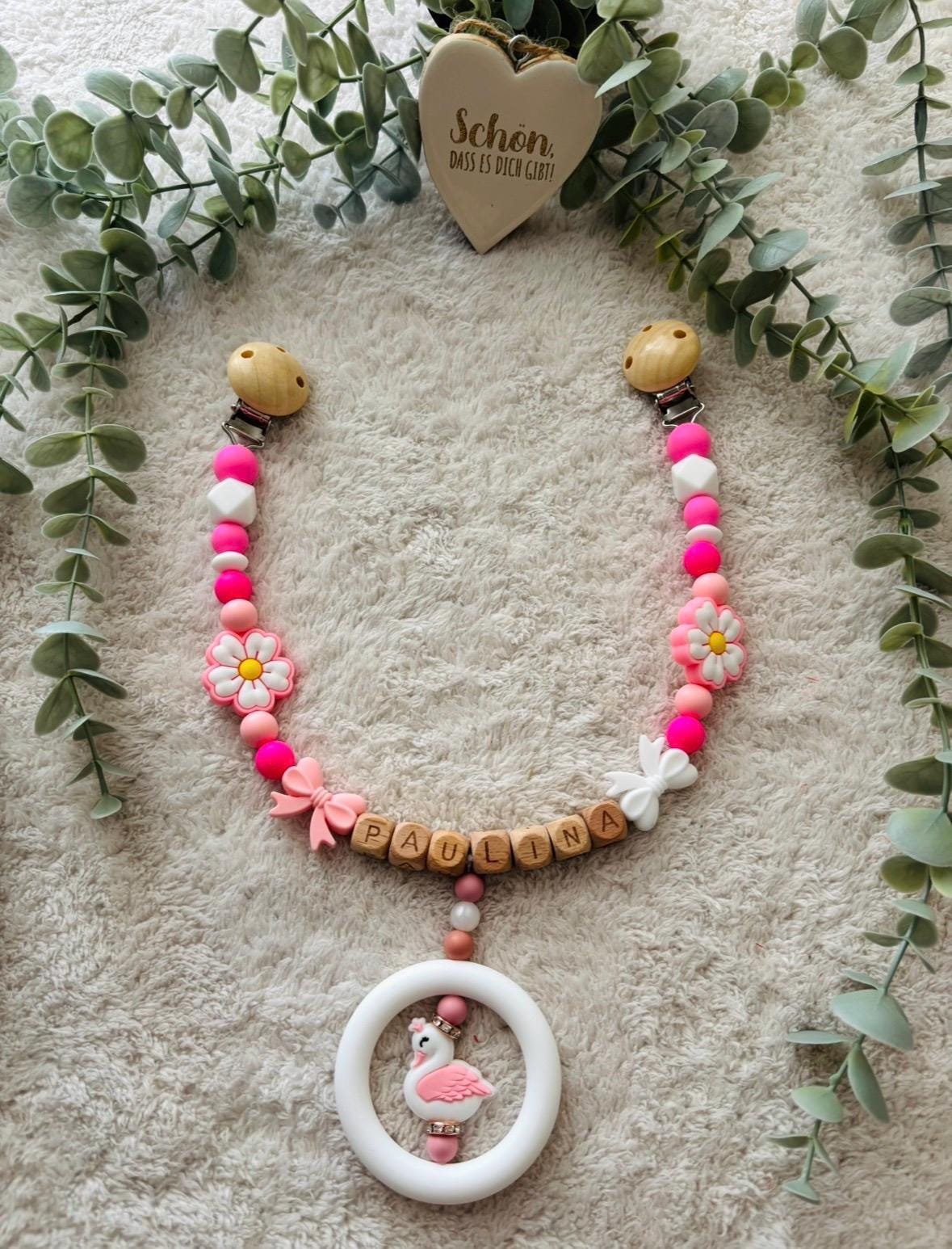 Kinderwagenkette - Schwan Kinderwagenkette - Schwan von Etsy - LaurasBabyzauber