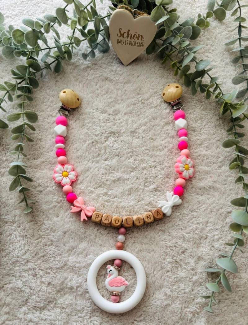 Kinderwagenkette - Schwan Kinderwagenkette - Schwan von Etsy - LaurasBabyzauber