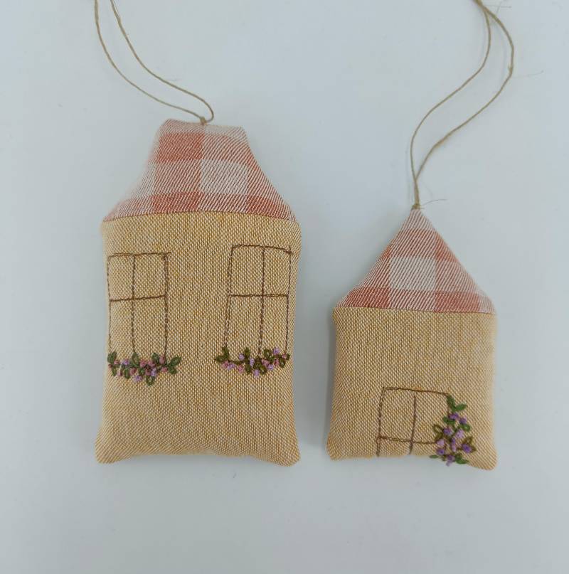 Lavendelhaus Mit Lavendelblüten Gefüllt von Etsy - LauterNetteSaechala