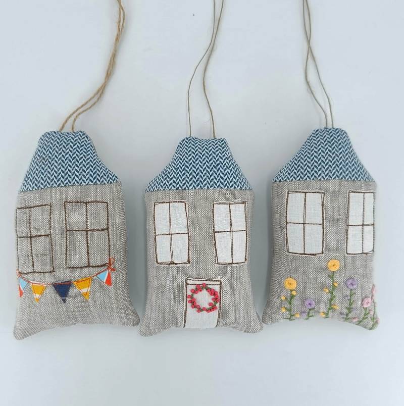 Lavendelhaus Mit Lavendelblüten Gefüllt von Etsy - LauterNetteSaechala