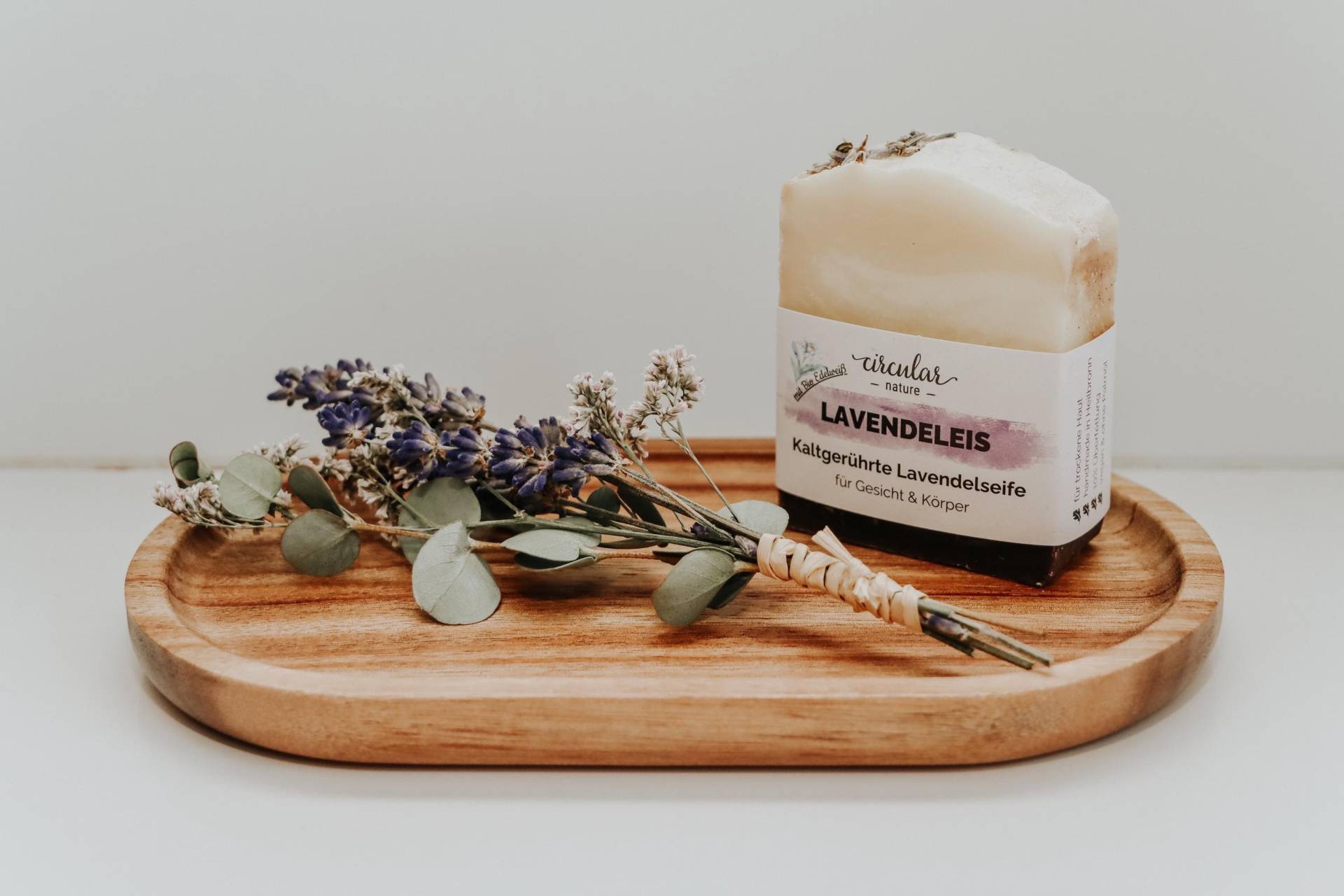Lush & Pure Geschenkset Lush & Pure Geschenkset von Etsy - LavenSelection