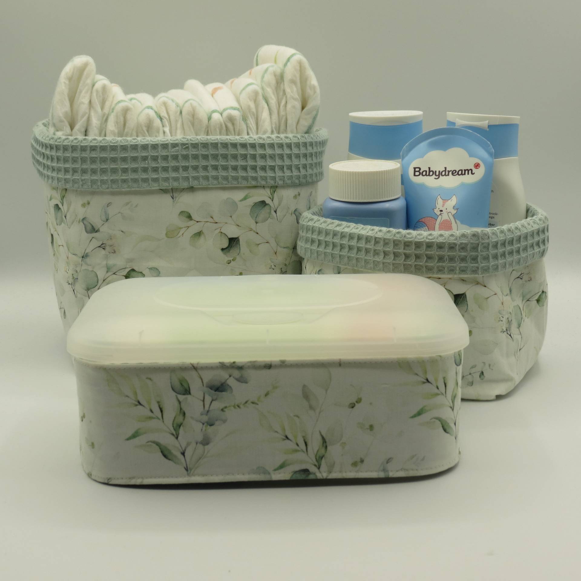 Wickeltischset ~ Eukalyptus Creme/Altgrün Wahlweise Mit Oder Ohne Bezug Feuchttücherbox Baumwolle/Waffelpique Wickeltischset ~ Eukalyptus Creme/Altgrün Wahlweise Mit Oder Ohne Bezug Feuchttücherbox Baumwolle/Waffelpique von Etsy - LeNiCreativ