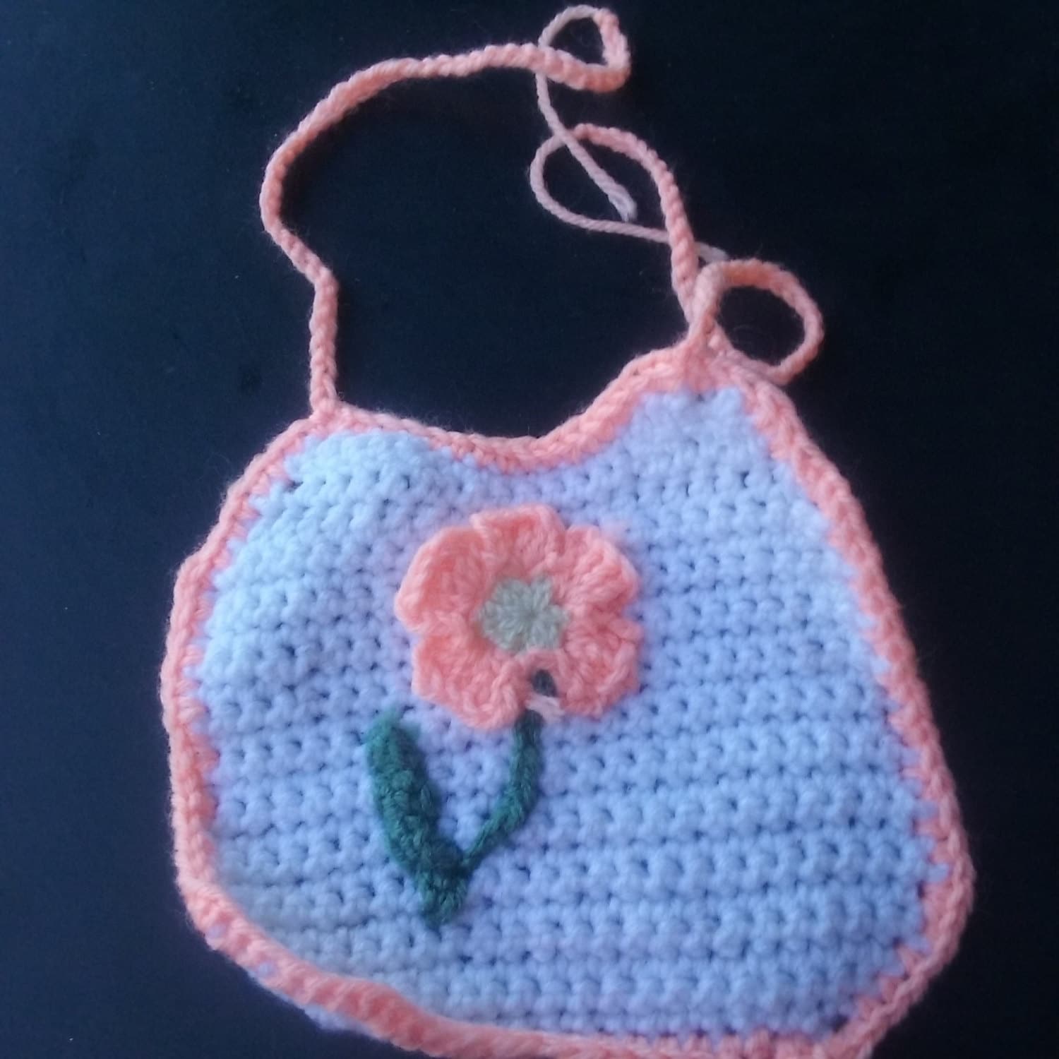 Flower-Power-Baby-Lätzchen von Etsy - LeapinLizardCrochet